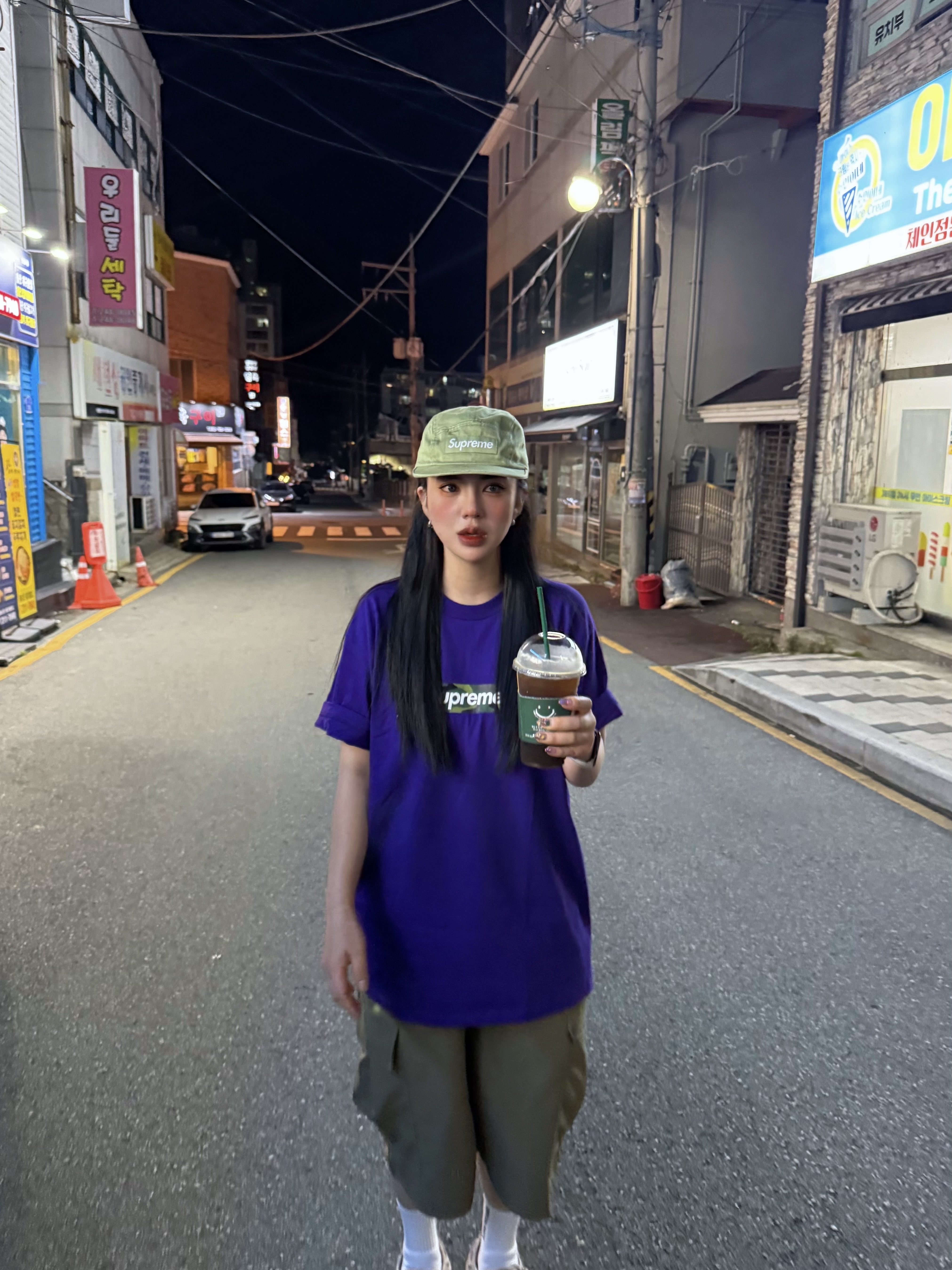Supreme Washed Chino Twill Camp Cap Light Olive - 24SS, Supreme Box Logo T-Shirt Purple - 23FW 착용 스타일
