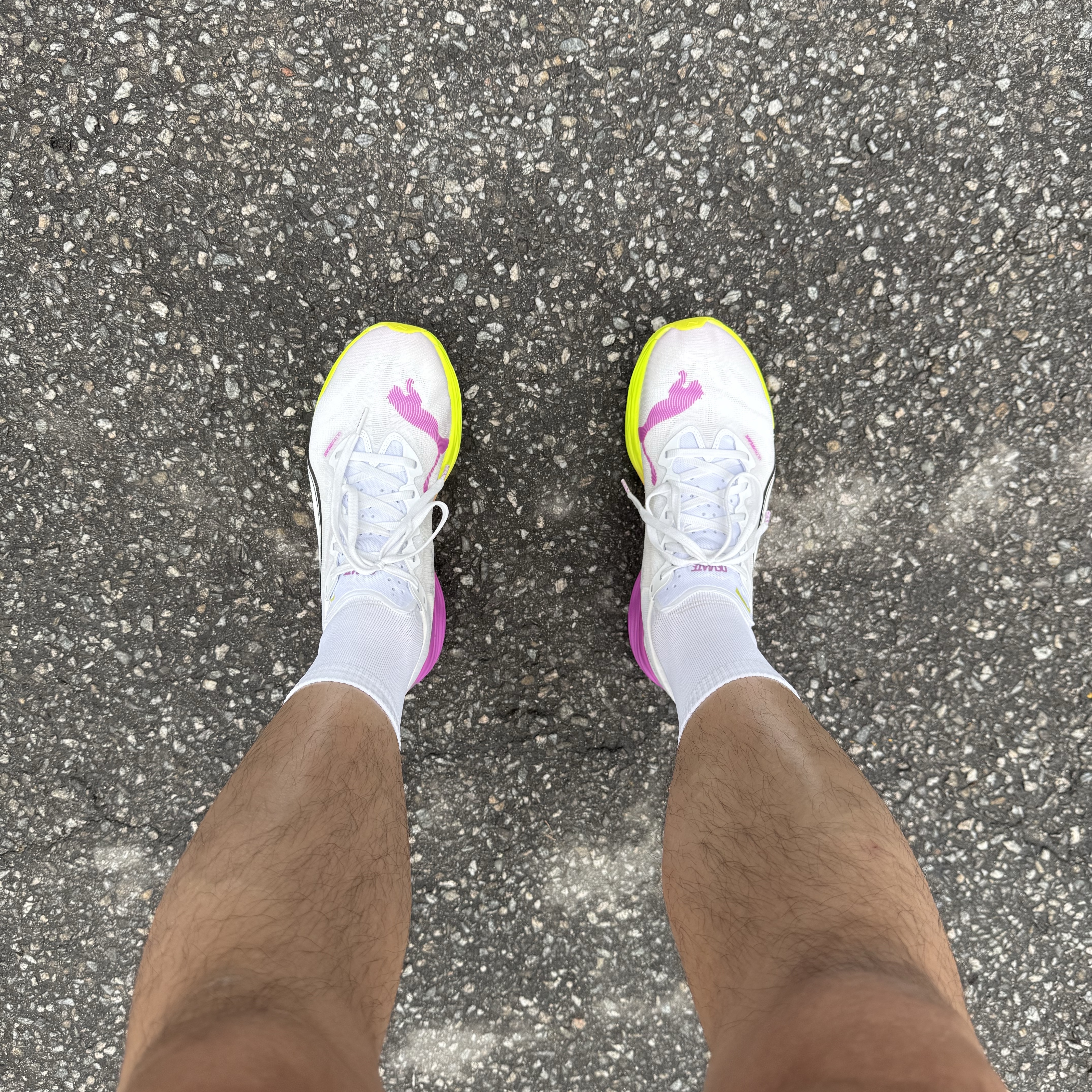 Puma Deviate Nitro Elite 3 White Pure Magenta 착용 스타일 - 2