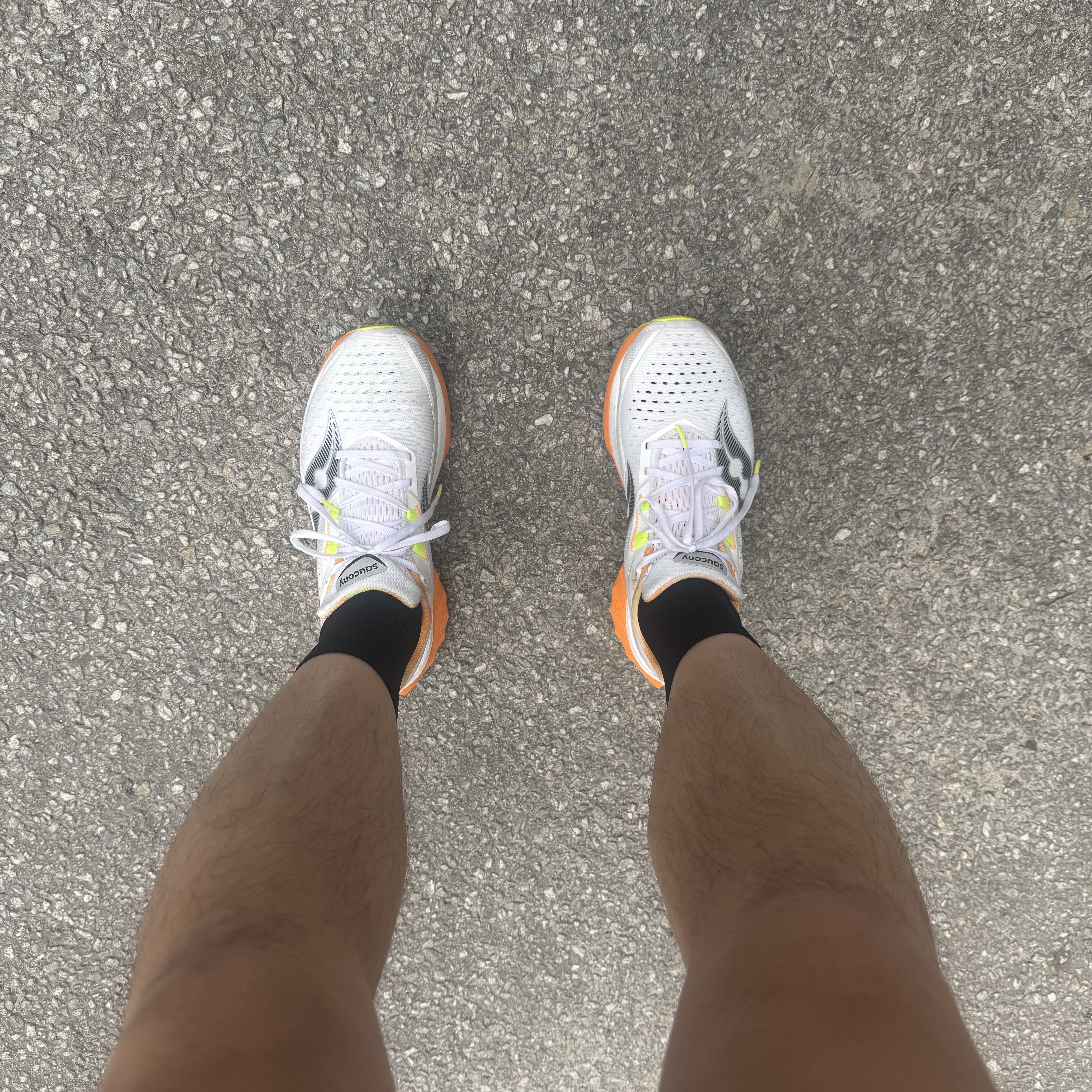 Saucony Endorphin Speed 4 White Peel 착용 스타일 - 2