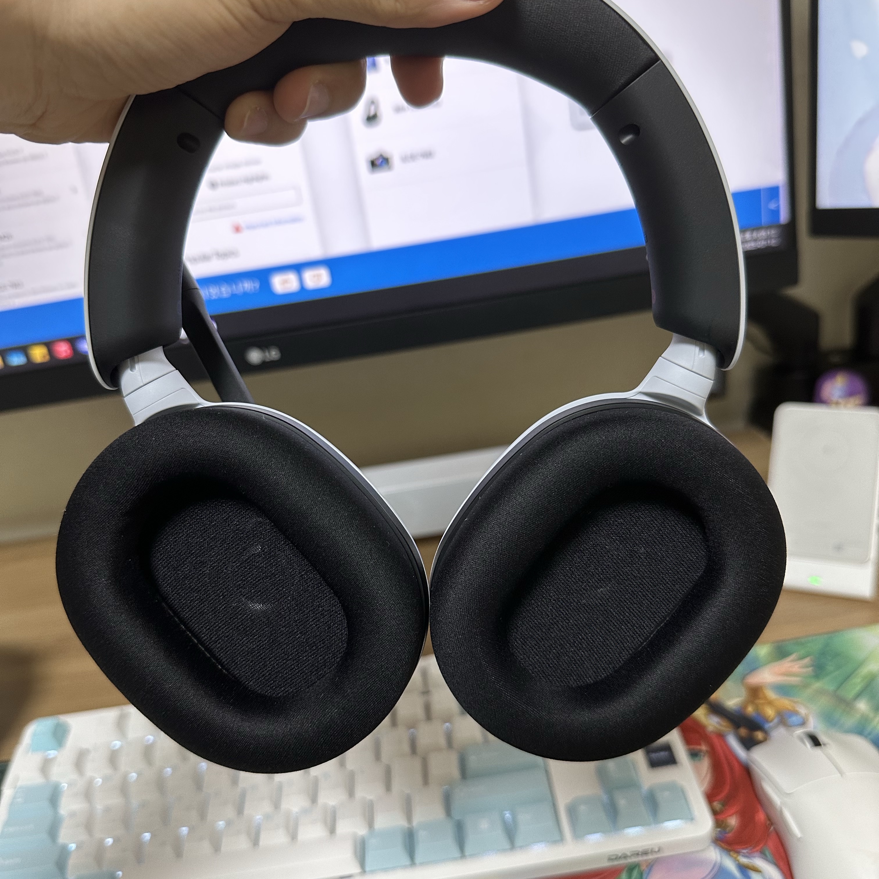 Sony INZONE H5 White (Sony Korea Ver.) 착용 스타일