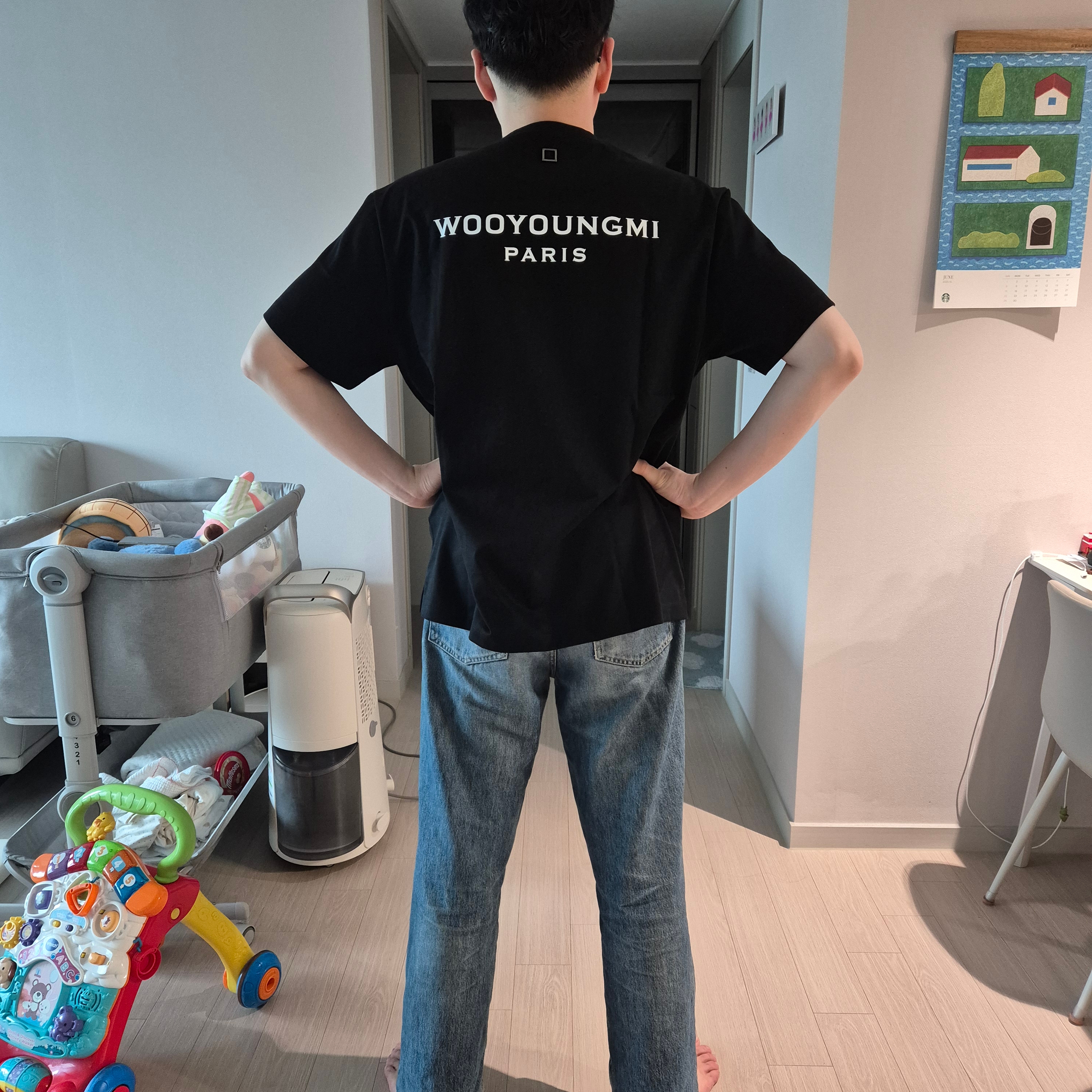 Wooyoungmi Cotton Back Logo T-Shirt Black - 25SS 착용 스타일 - 2