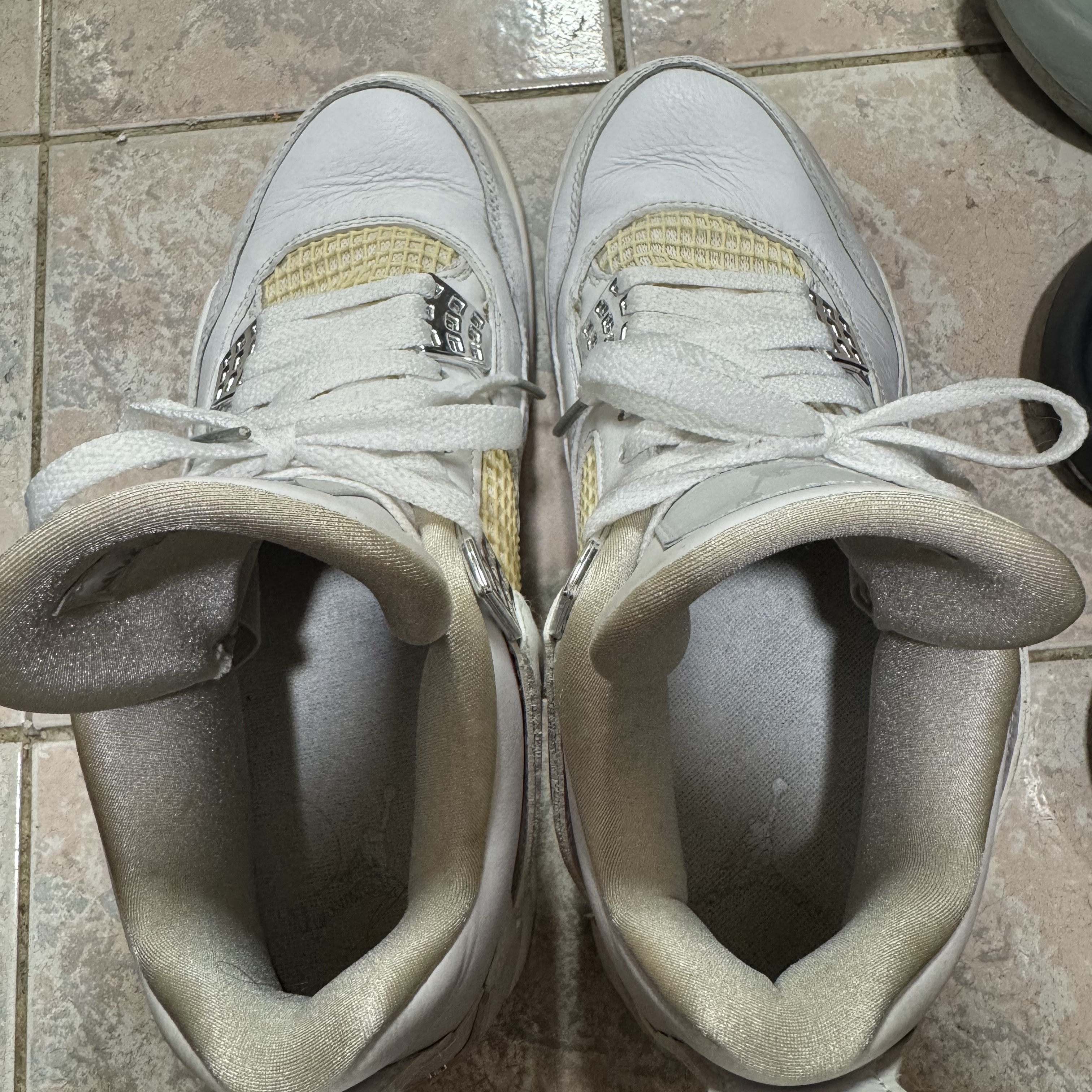 Jordan 4 Retro Pure Money 2017 착용 스타일 - 2