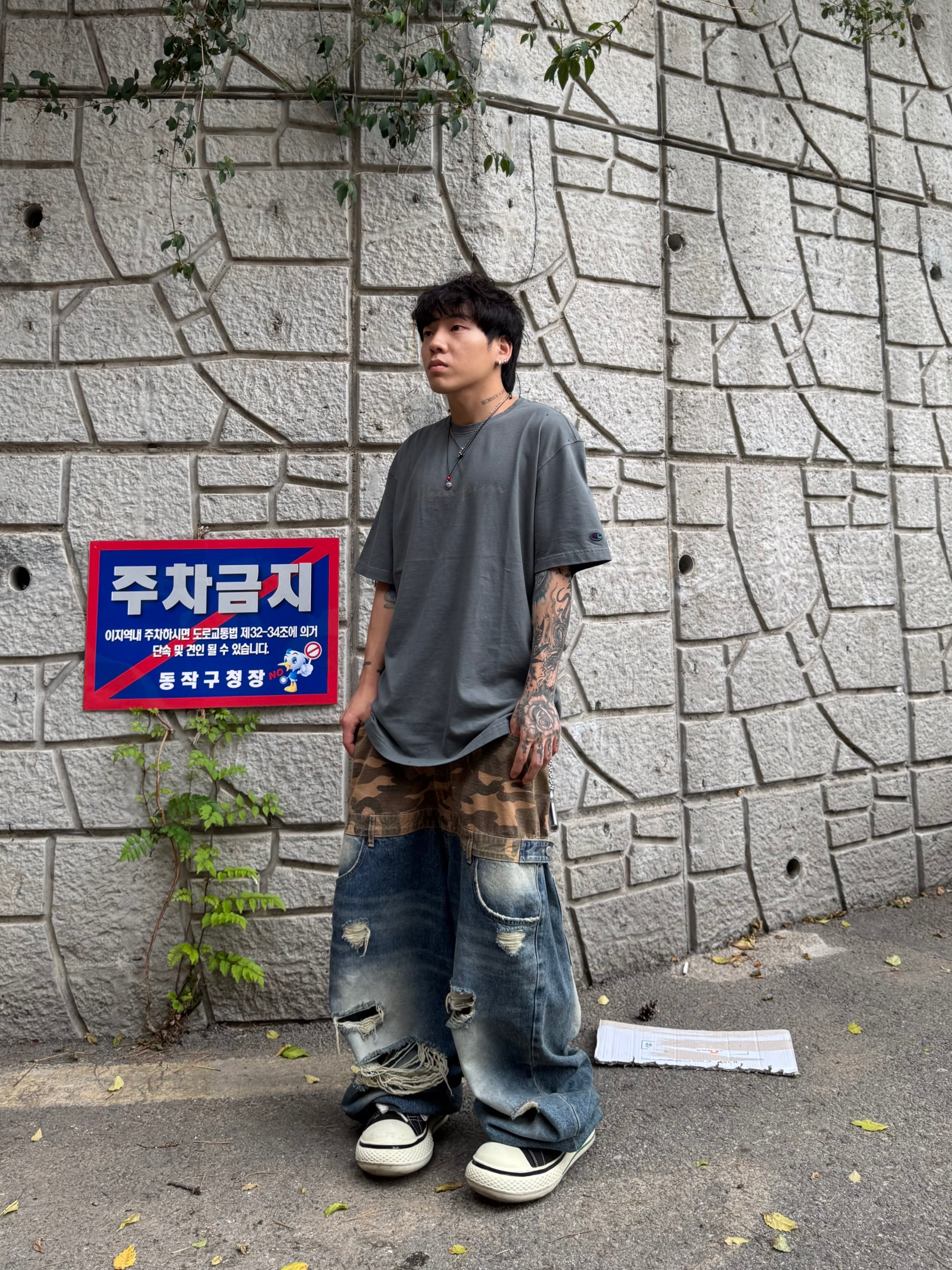 Scudo Vintage Cube Drop Necklace 착용 스타일 - 3