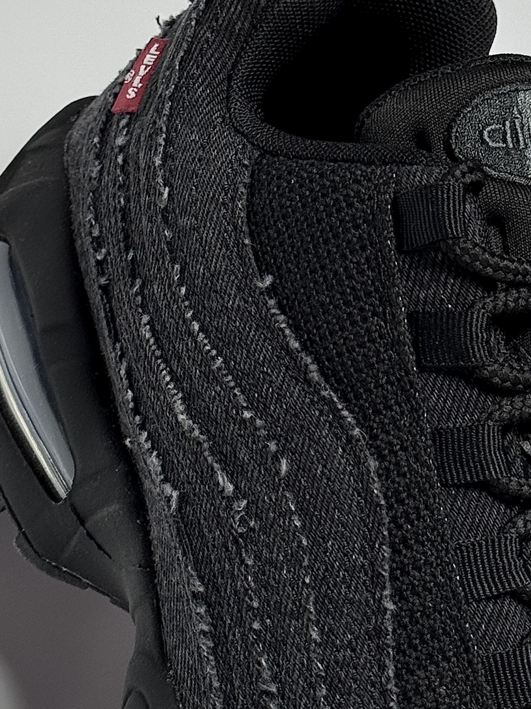 Nike x Levi's Air Max 95 Black 착용 스타일 - 1