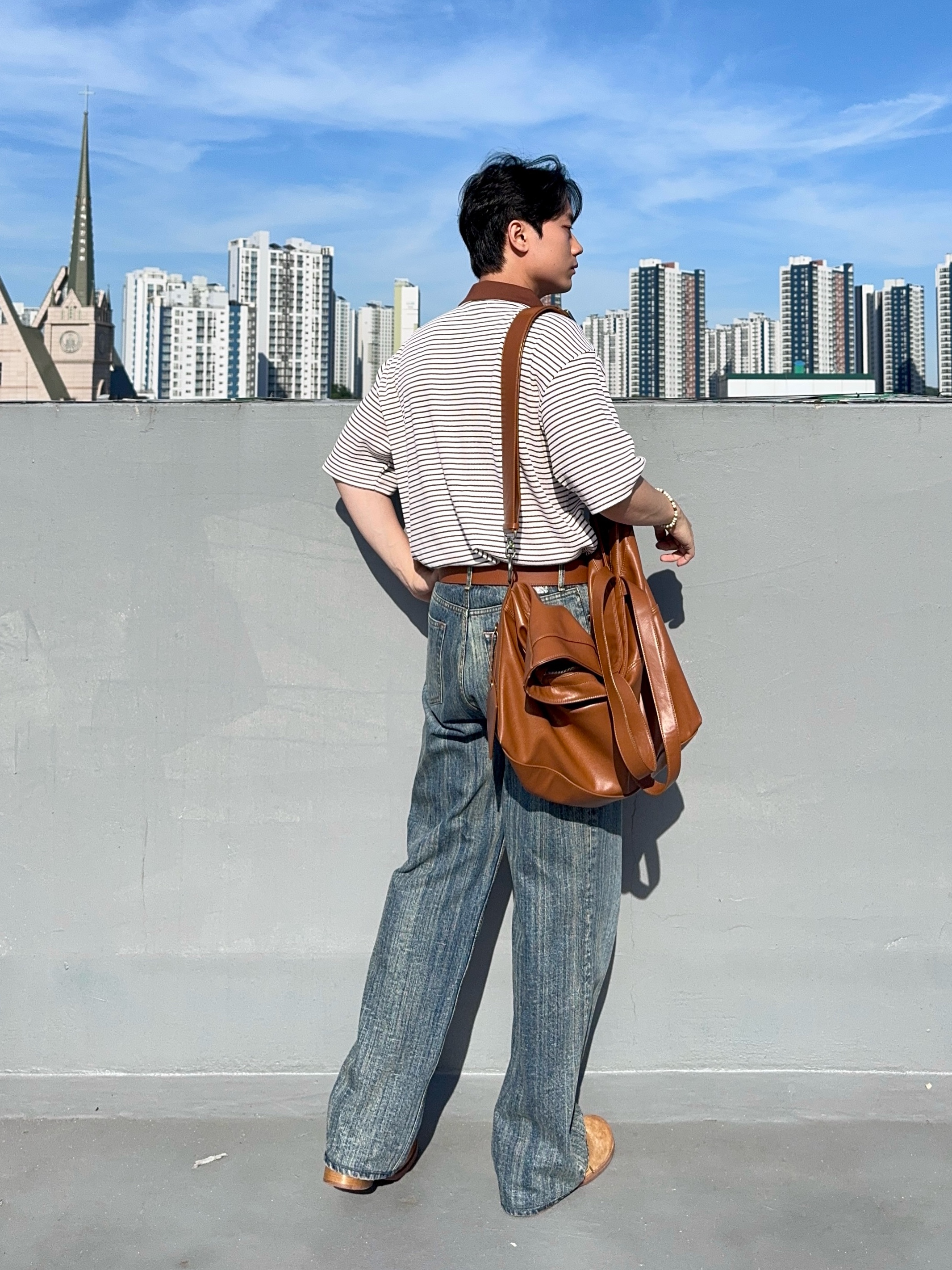 Loewe Anagram Reversible Belt Brown 착용 스타일 - 4