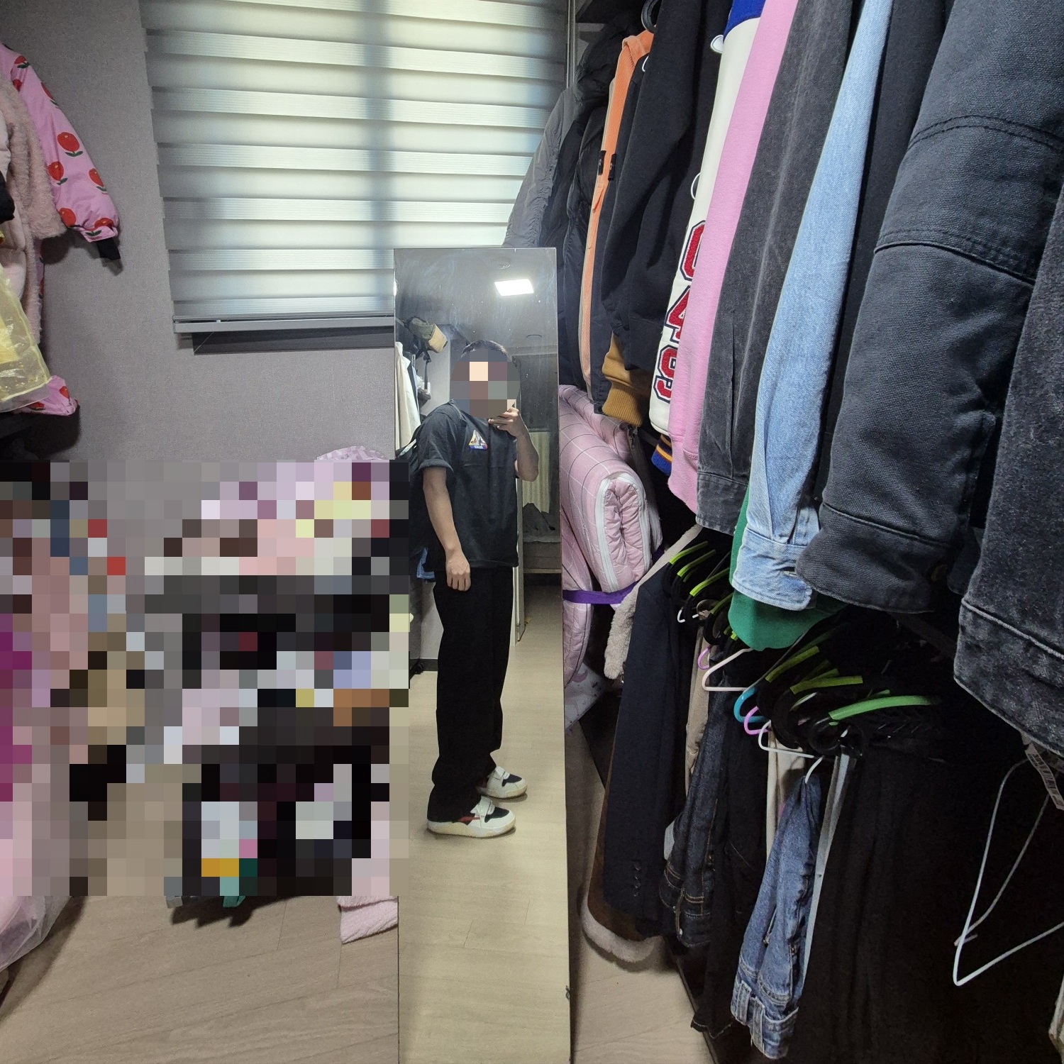 Jordan x Travis Scott Jumpman Jack TR University Red, Palace x JCC+ T-Shirt Black - 25SS 착용 스타일 - 2