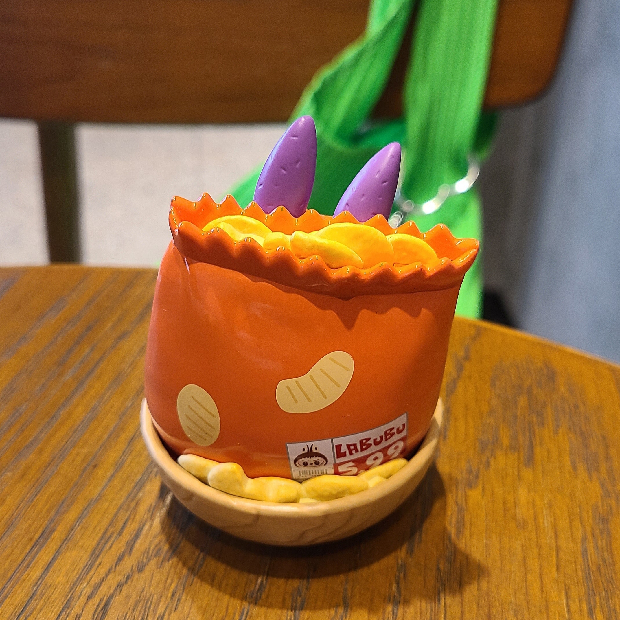 Pop Mart Labubu The Monsters Wacky Mart Series Figures Chips (Opened Case) 착용 스타일 - 1