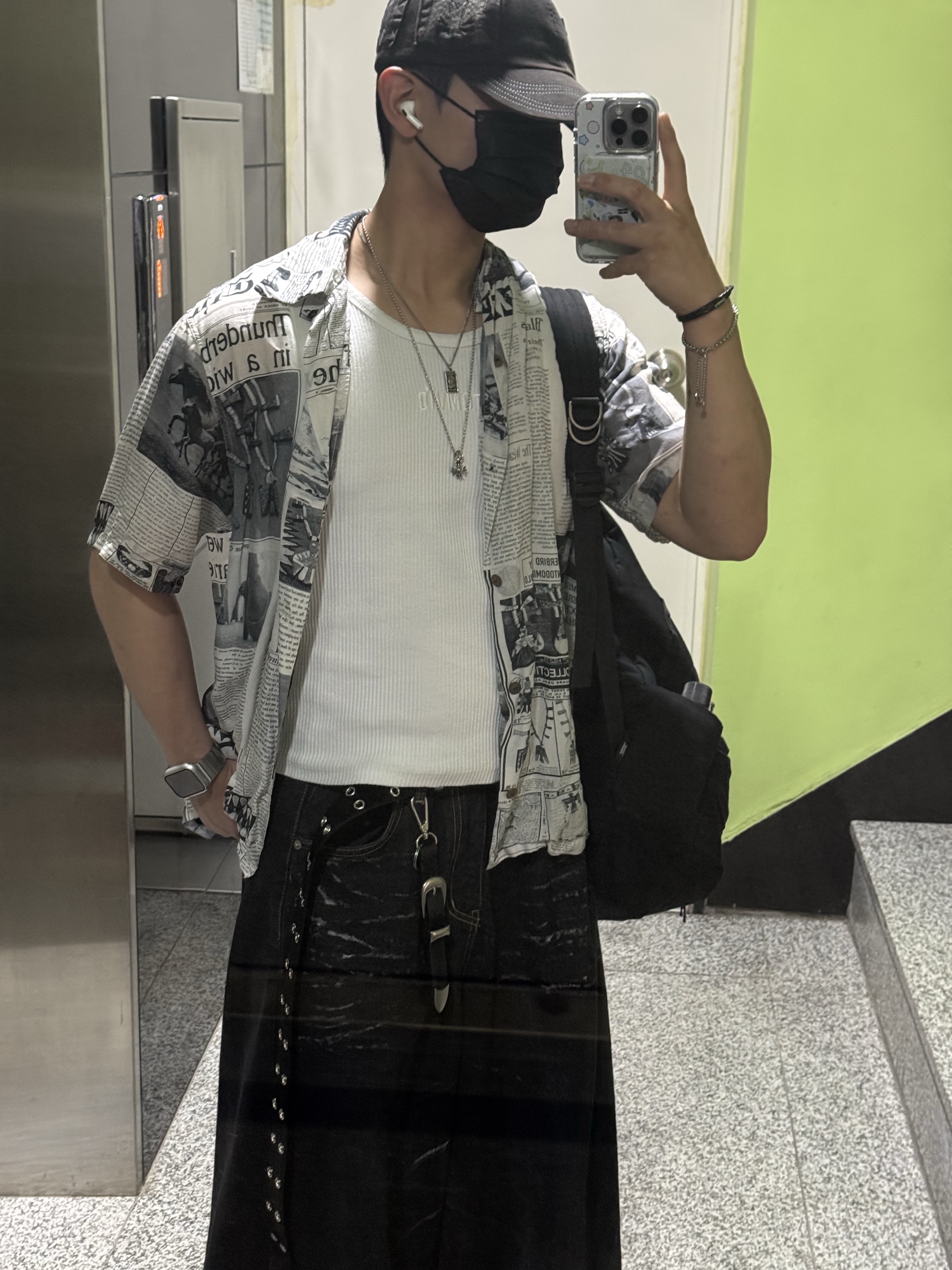 Margesherwood x Nowhere Flow Backpack Black, Kamien x MJD Double Hole Belt Black Shearling Calfskin 착용 스타일 - 2