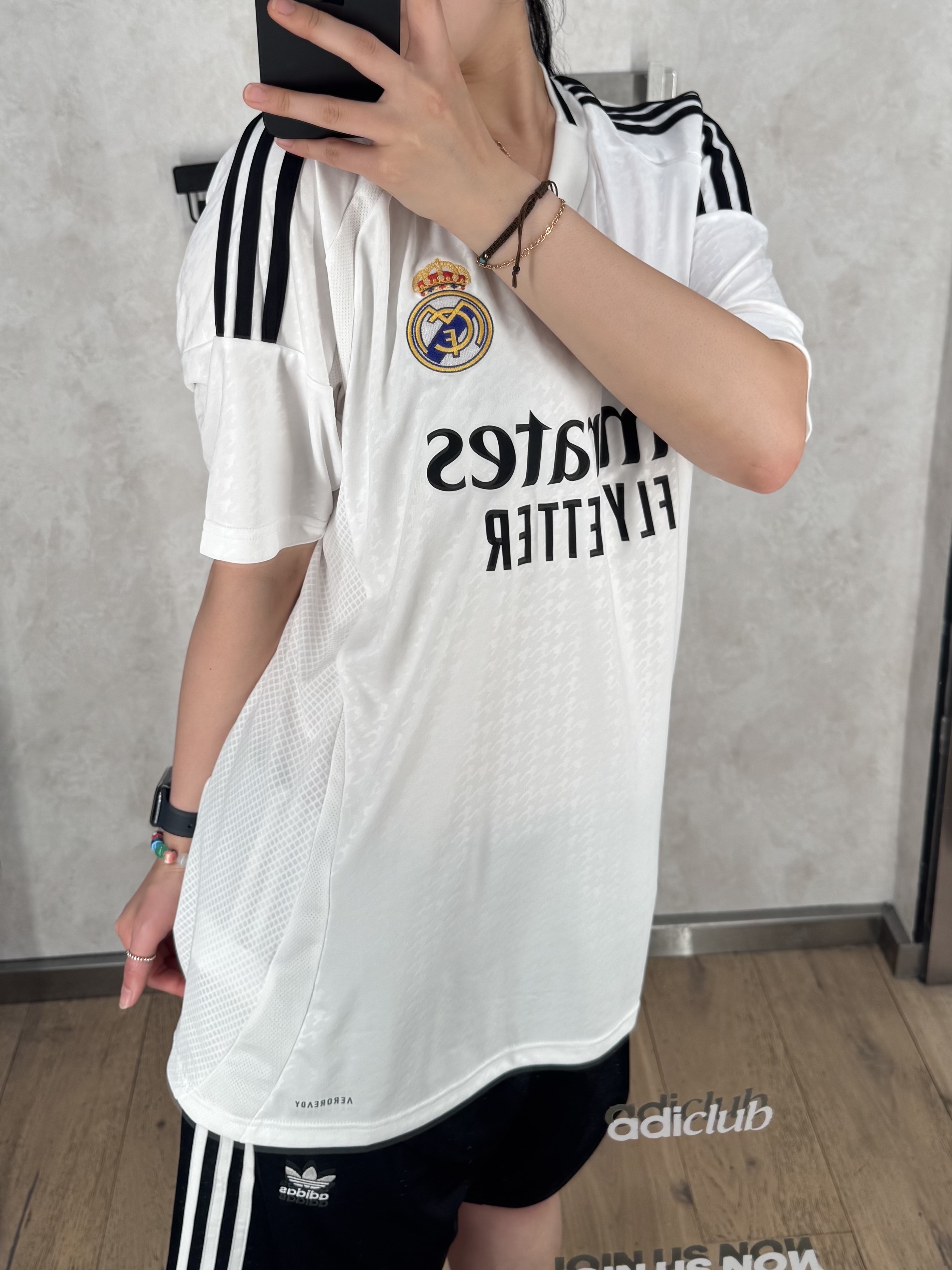 Adidas Real Madrid 2024/25 Home Jersey White - KR Sizing (Non Marking Ver.) 착용 스타일