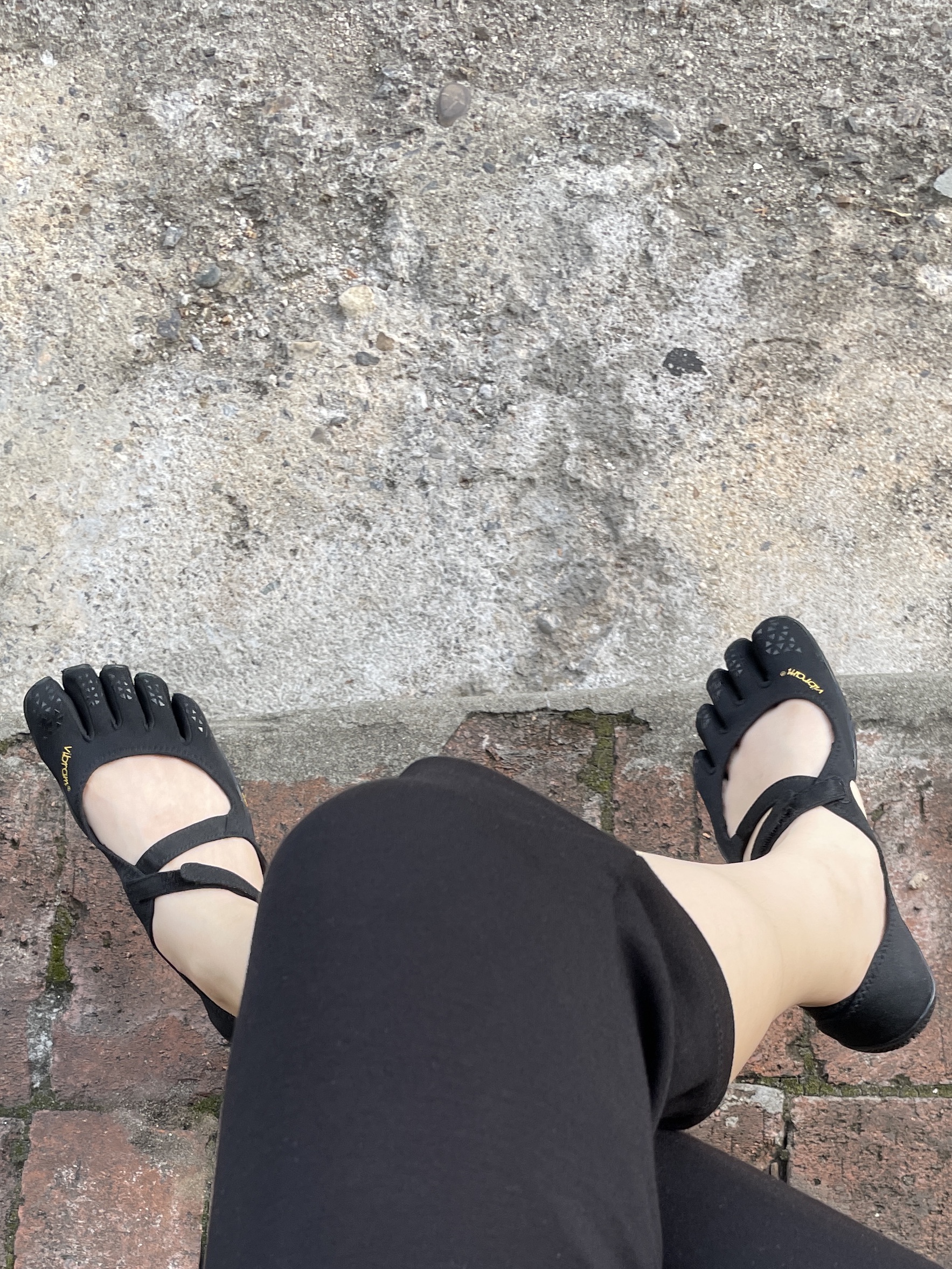 (W) Vibram Fivefingers V-Soul Black 착용 스타일