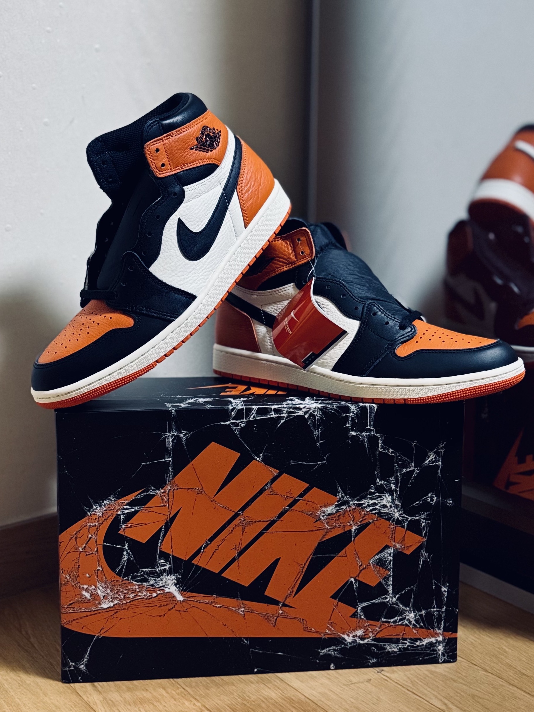 Jordan 1 Retro High OG Shattered Backboard 착용 스타일