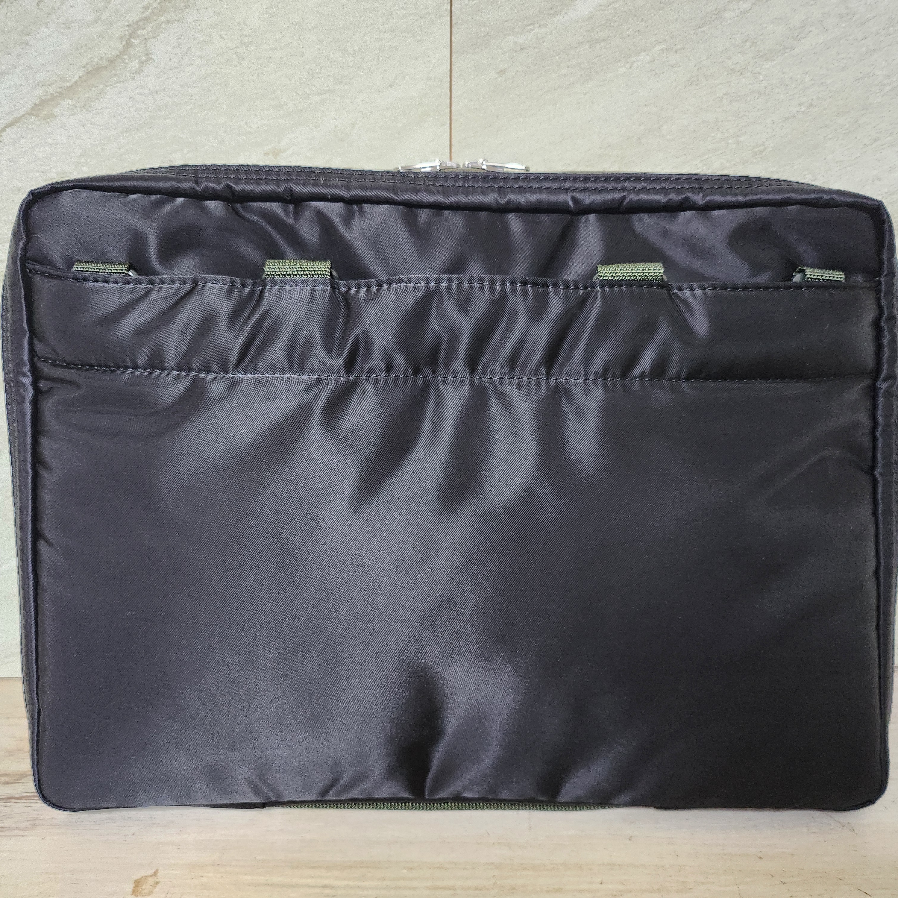 Porter PX Tanker Carrying Equipment Strap 50 Black, Porter PX Tanker Operator Bag 13 Black 착용 스타일 - 6