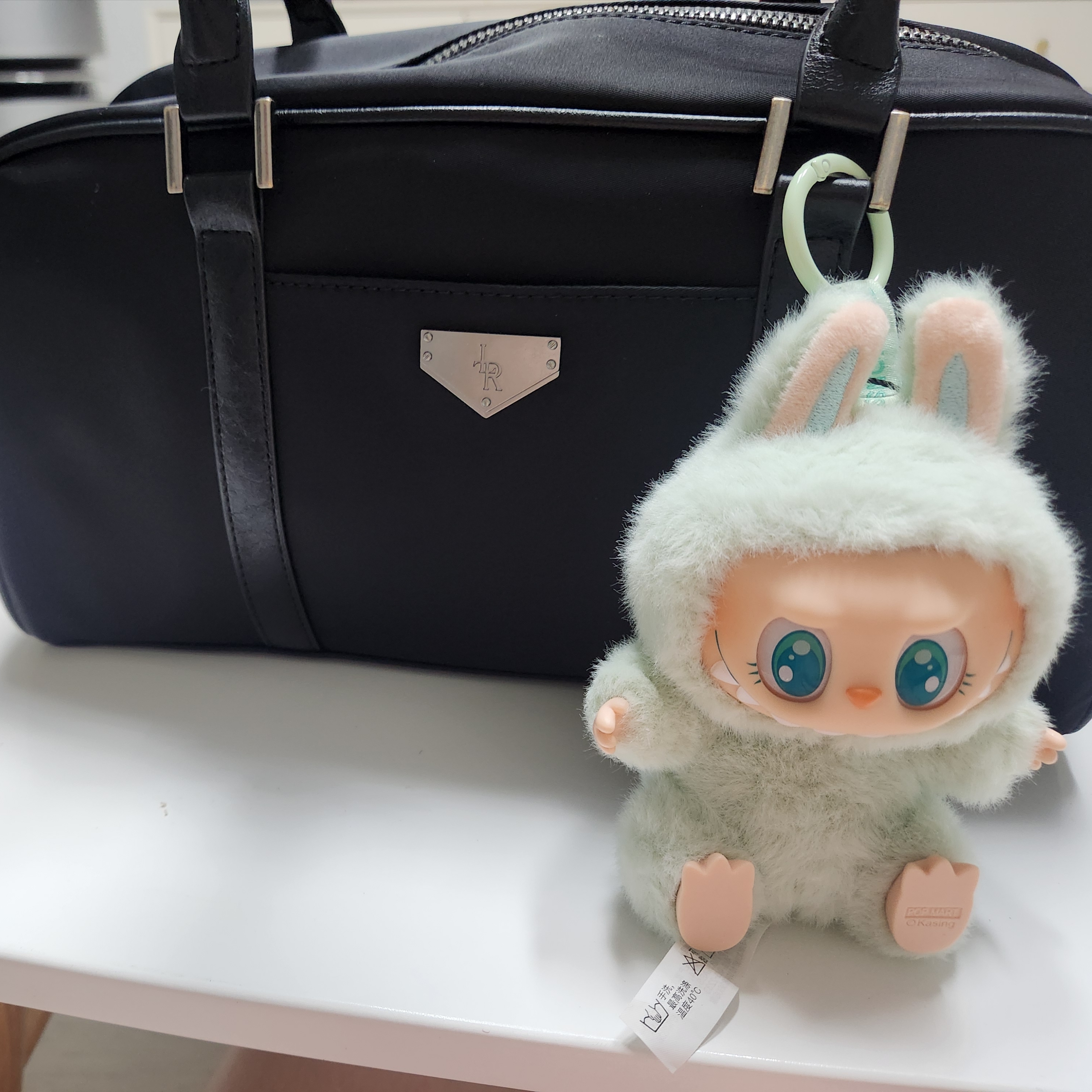 Pop Mart Labubu Let's Play Together Doll Series Ququ Keyring (Opened Case) 착용 스타일 - 3