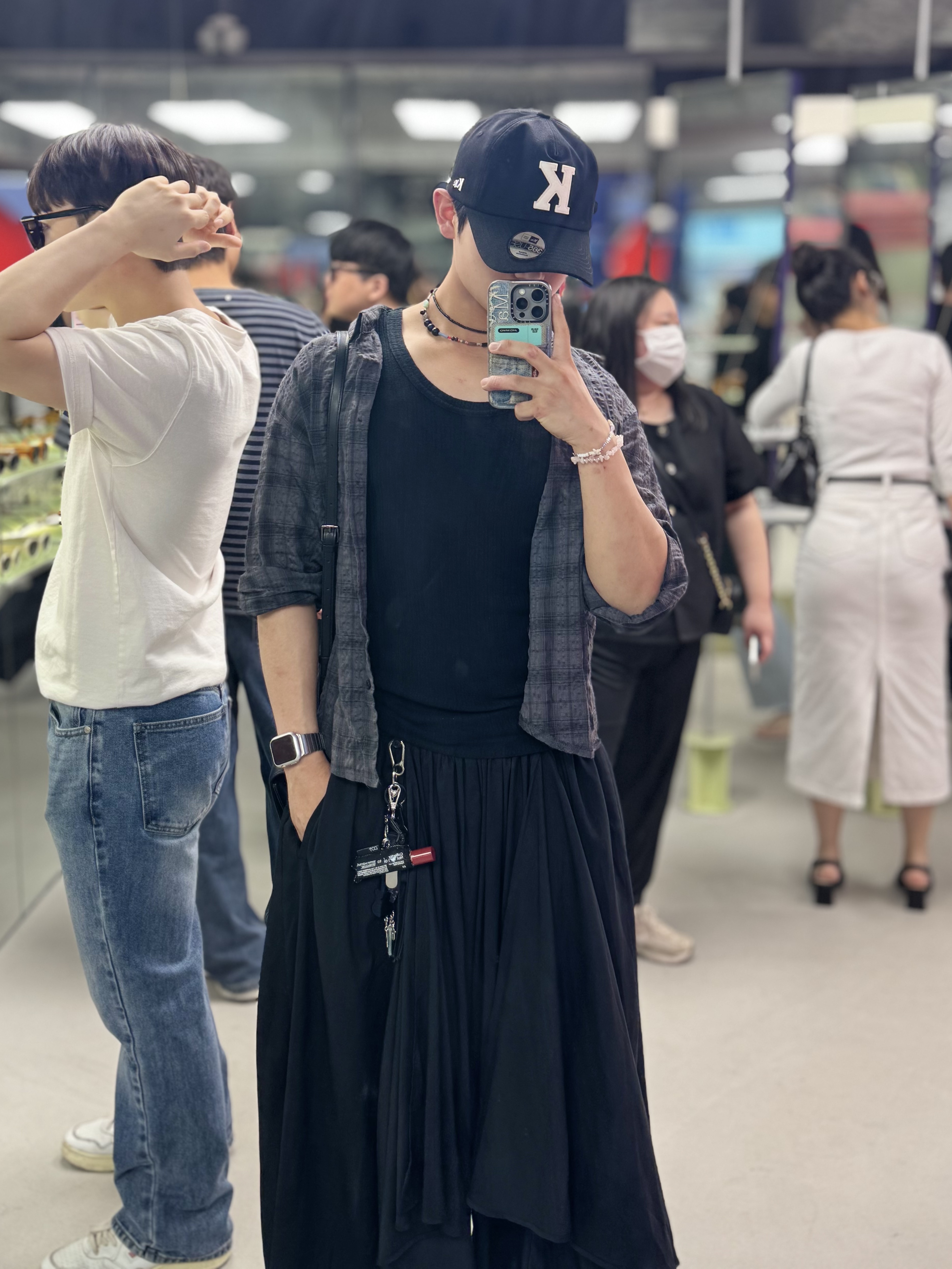 [KREAM 단독] Kamien x KOIN SEOUL K Logo Ball Cap Black 착용 스타일 - 2