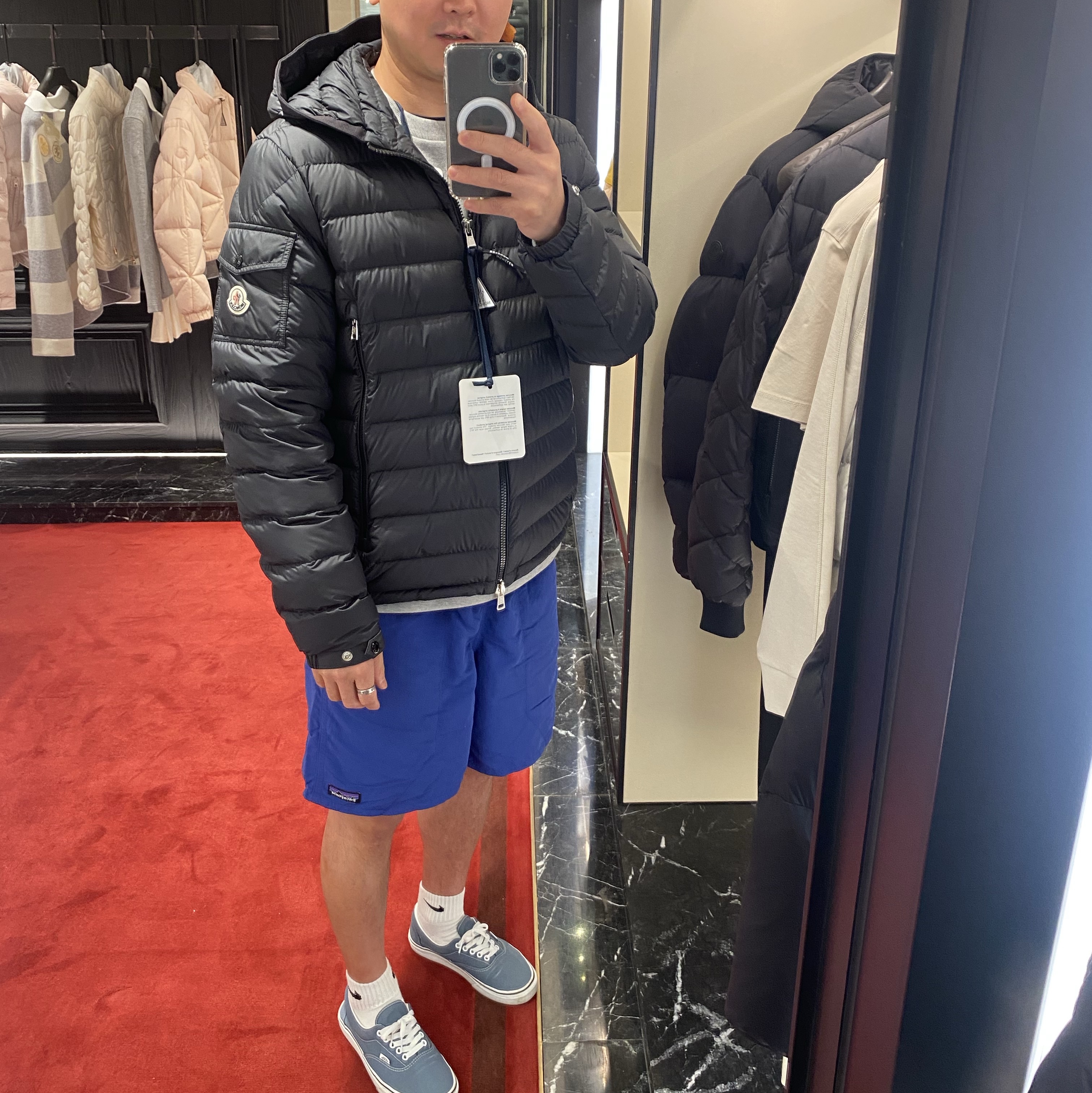 Moncler Galion Hooded Short Down Jacket Black - 25FW 착용 스타일 - 2