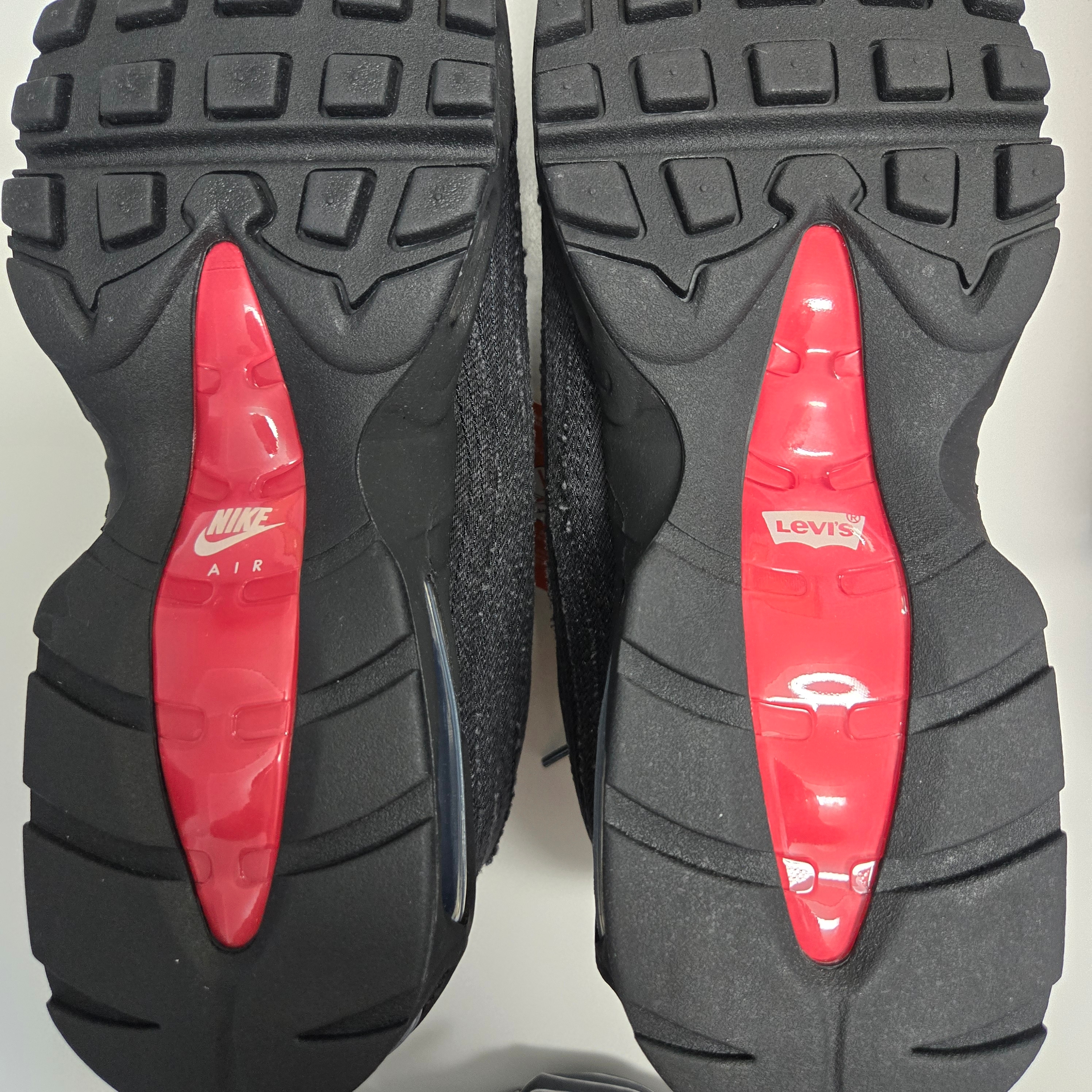 Nike x Levi's Air Max 95 Black 착용 스타일 - 5
