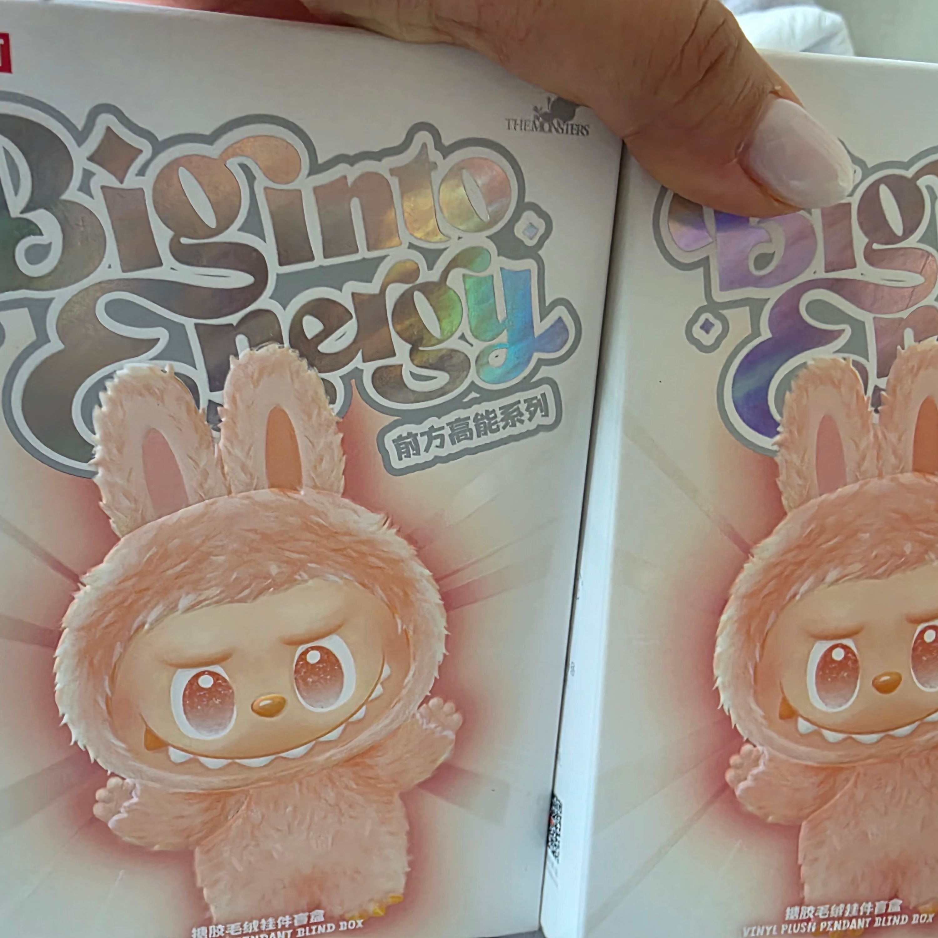 Pop Mart Labubu The Monsters Highlight Series Sealed Case (Bundle of 2/1 Blind Box) 착용 스타일 - 2