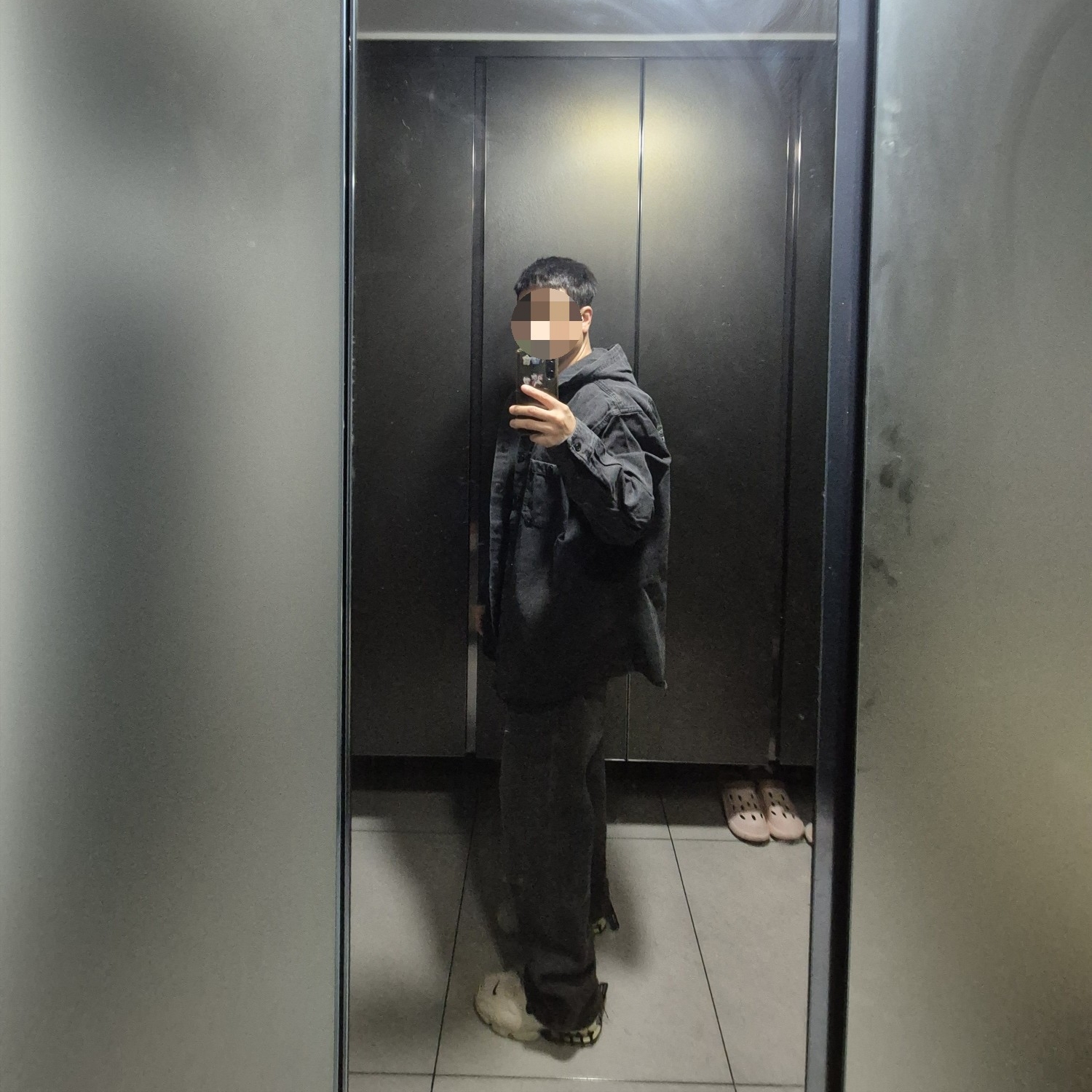 Supreme Hooded Denim Shirt Black - 25SS, Nike x Stussy Air Zoom Spiridon Cage 2 Fossil 착용 스타일 - 3