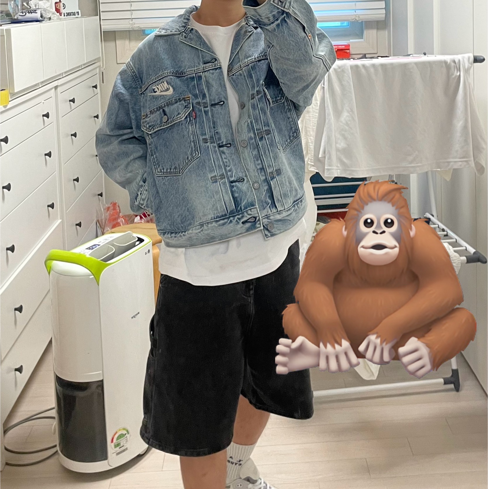 Levi's x Nike Trucker Jacket Light Blue 착용 스타일