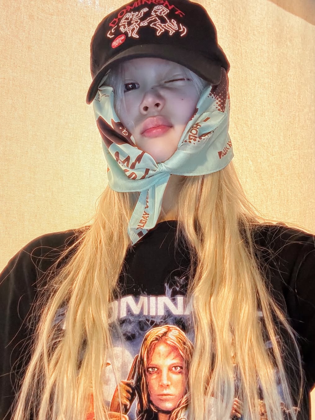 Dominant Dancing Devil Cap Black, Dominant Unisex Zombie 2 Overfit Printing Short Sleeve T-Shirt_Black 착용 스타일