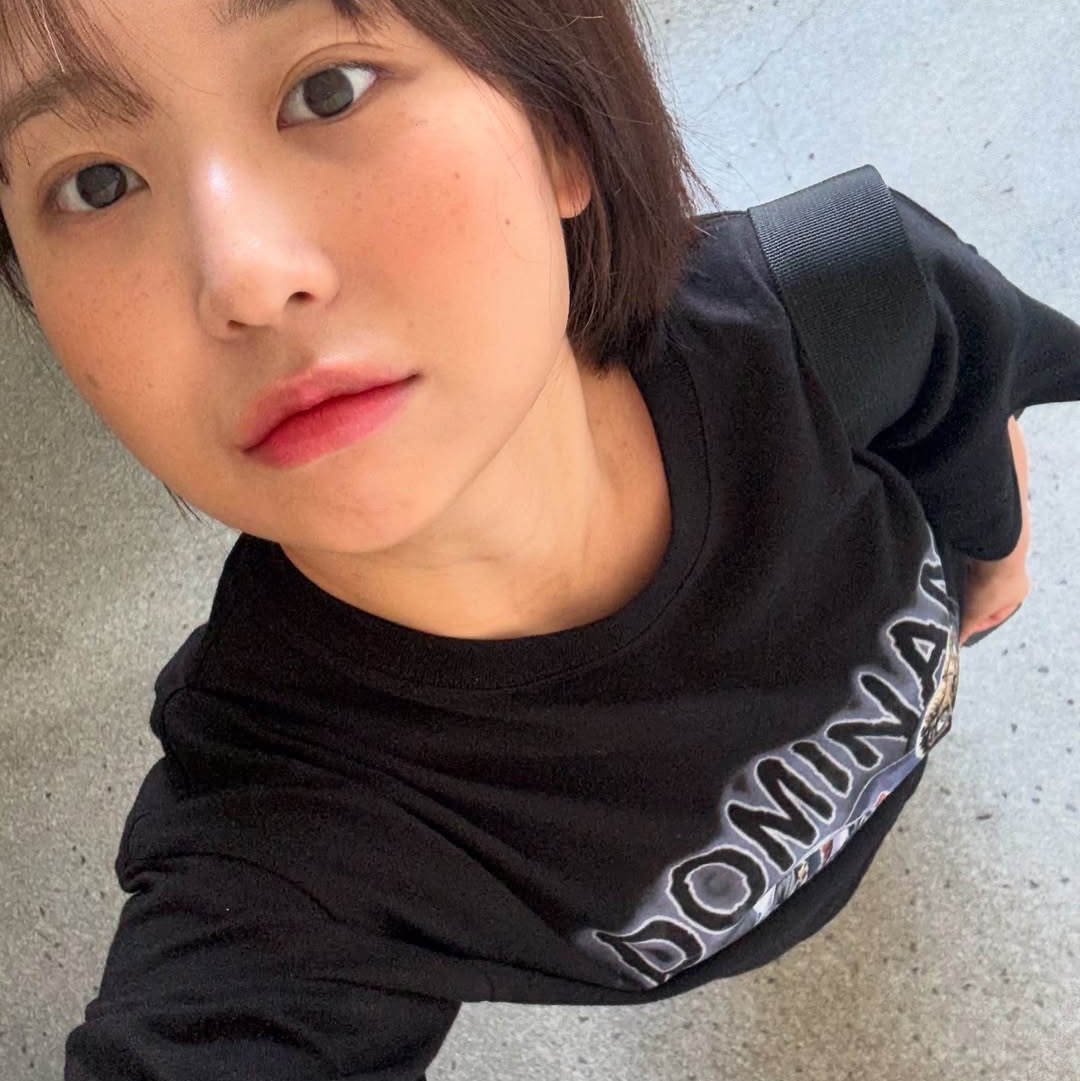 Dominant Unisex E.T Printing Embroidered Overfit Short Sleeve Tee 착용 스타일 - 2