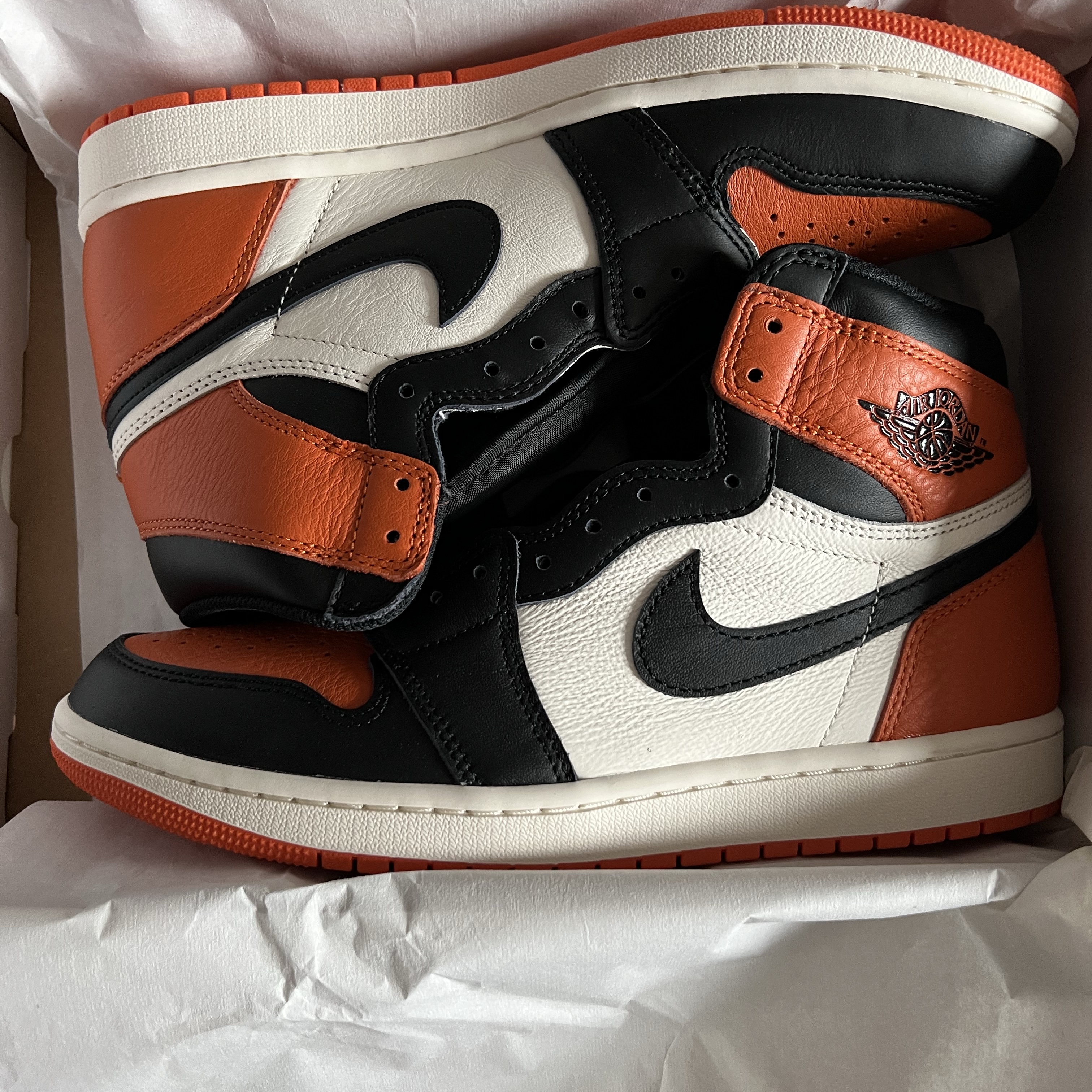 Jordan 1 Retro High OG Shattered Backboard 착용 스타일 - 4
