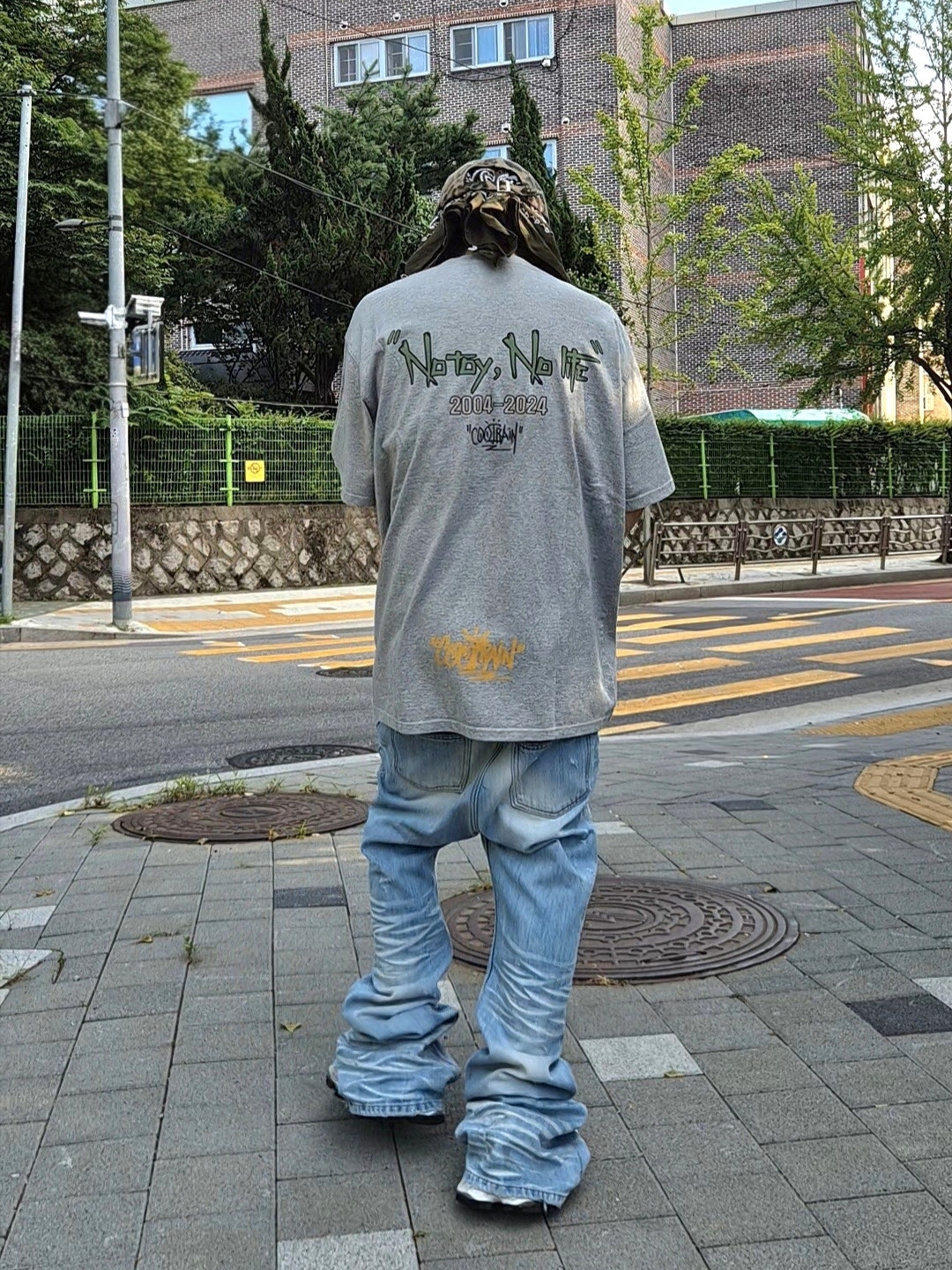 COOLRAIN x Undermycar POC Coolrain T-shirts CR02 Melange Gray 착용 스타일 - 3