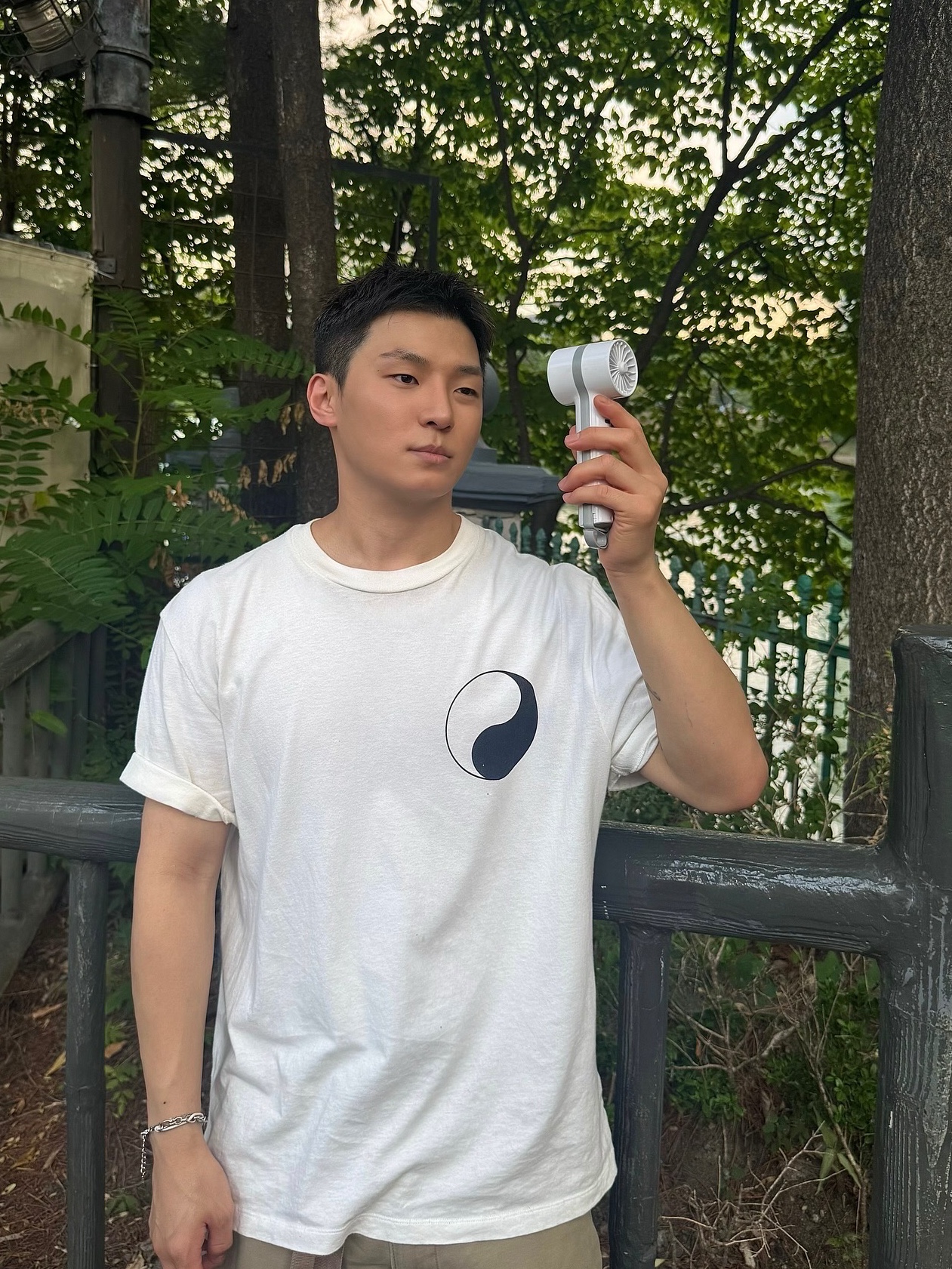 Our Legacy Work Shop Box T-Shirt Yin Yang White 착용 스타일 - 2