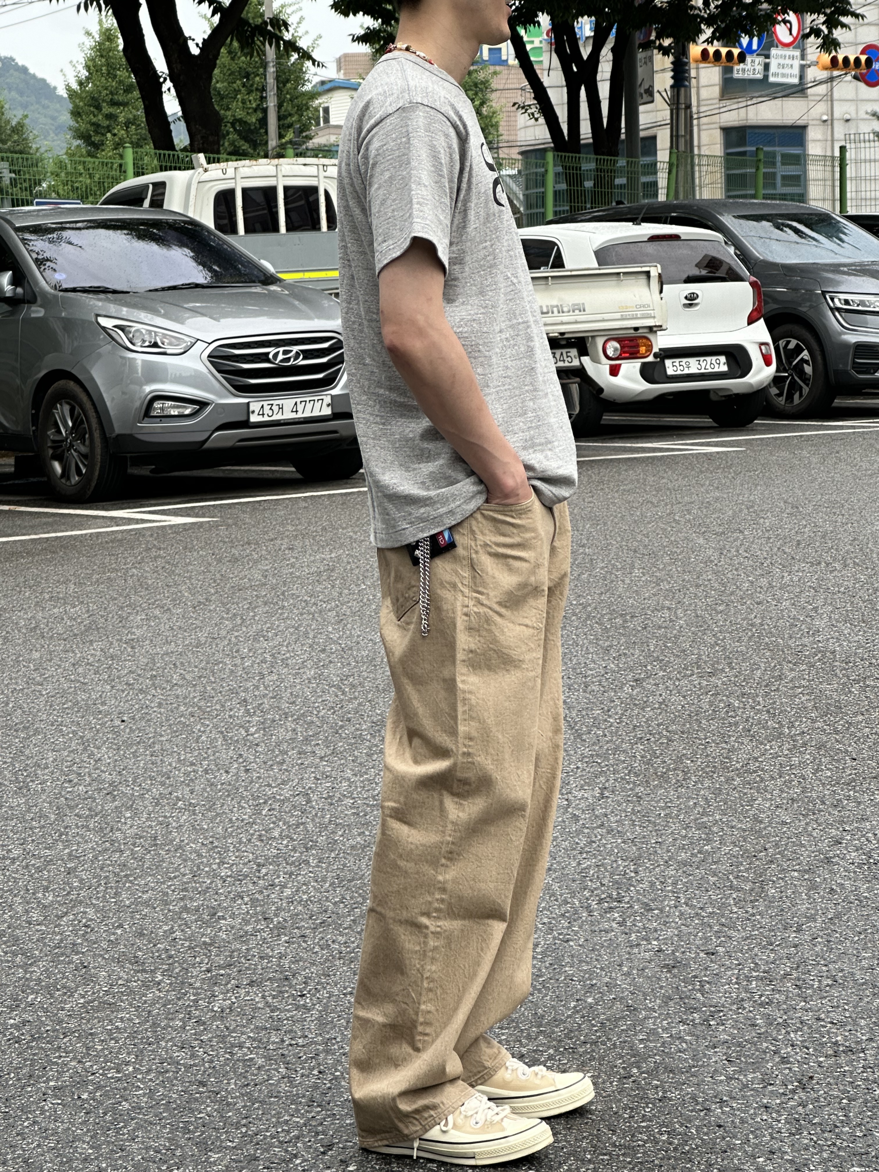 Converse x Kim Jones Chuck 70 Utility Wave High Natural Ivory, STU Straight Selvedge Denim Pants Beige 착용 스타일 - 1