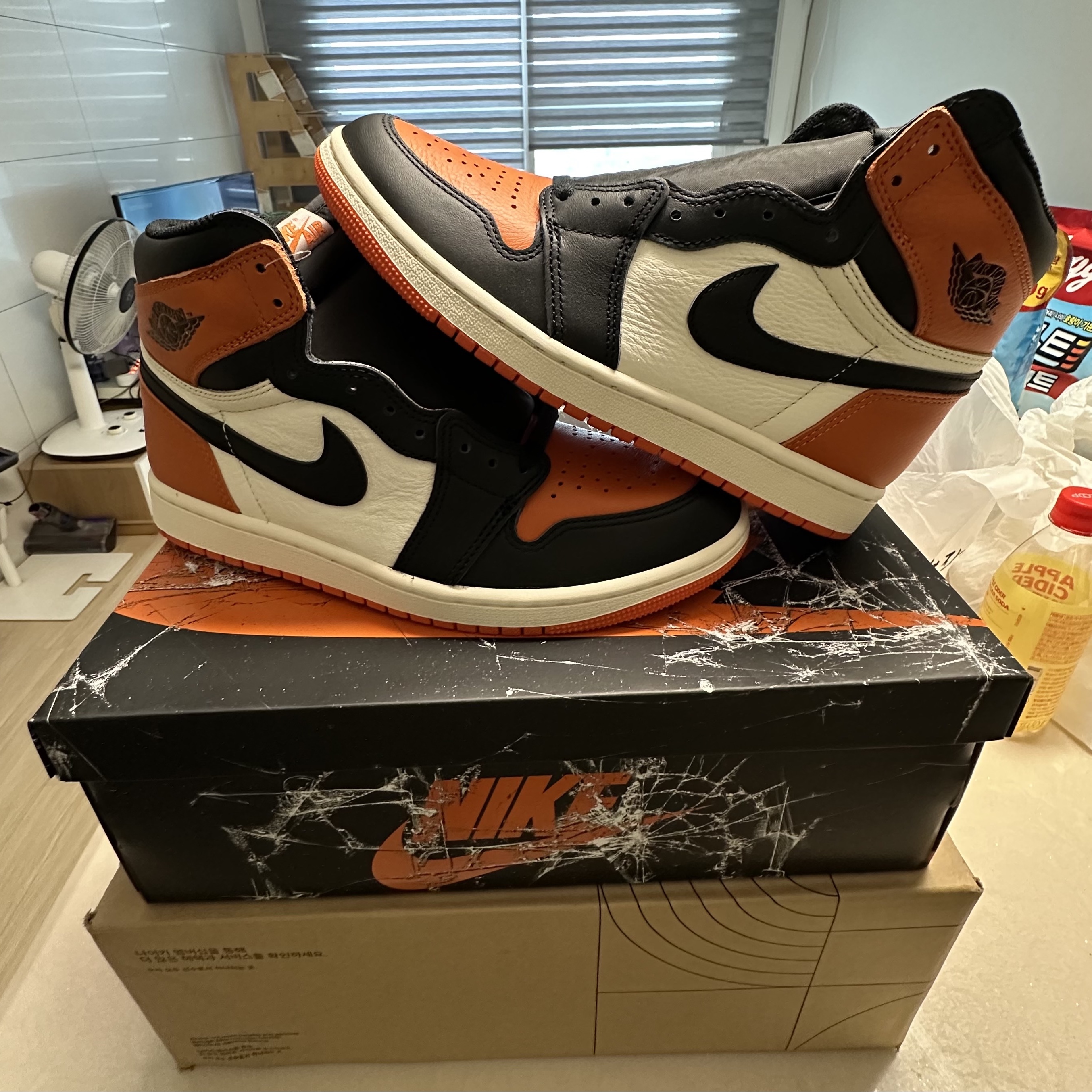 Jordan 1 Retro High OG Shattered Backboard 착용 스타일 - 1