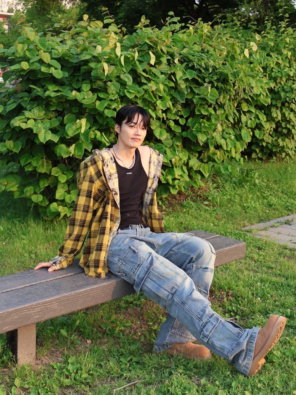 Dominant Semi Flare Washed Denim Pants Blue 착용 스타일 - 4