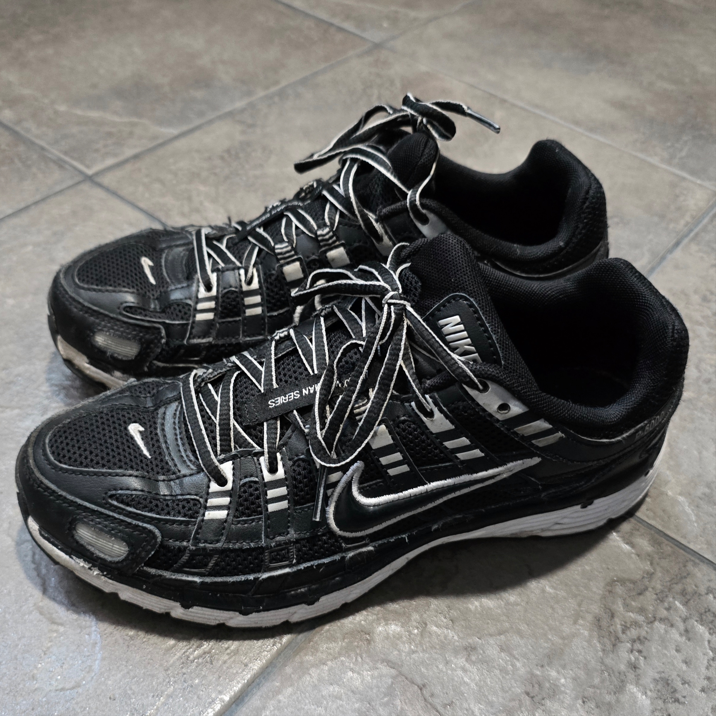 Nike P-6000 Black White 착용 스타일