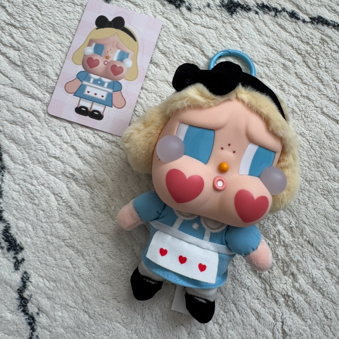 Pop Mart Crybaby Crying Again Series Plush Keyring Sealed Case (1 Blind Box) 착용 스타일