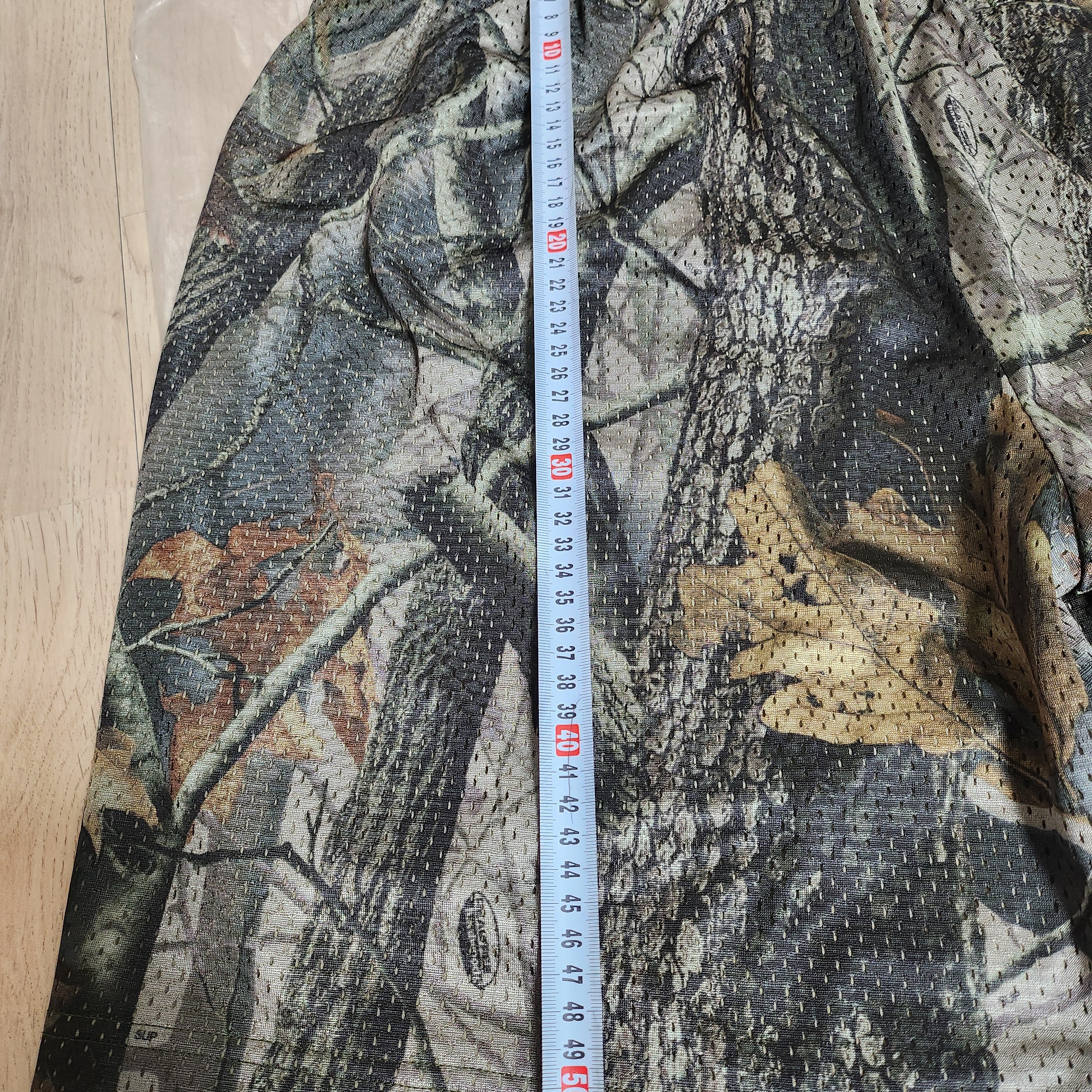 Supreme Small Box Baggy Mesh Shorts Realtree Hardwoods Camo - 25SS 착용 스타일 - 7