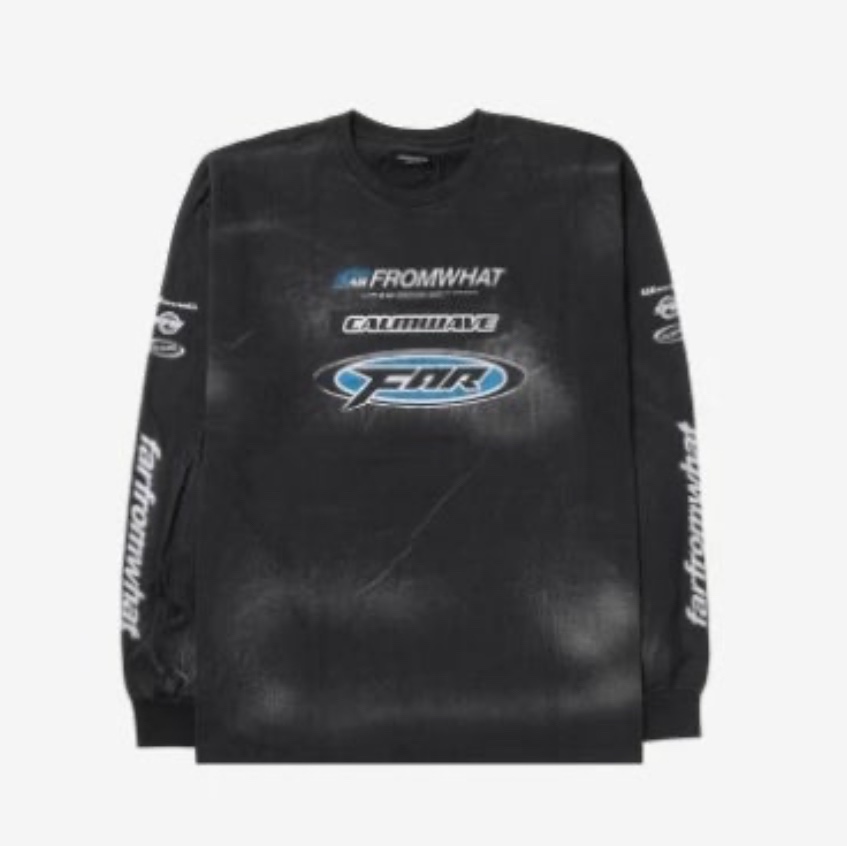 Farfromwhat Far Washed Logo Long Sleeve T-Shirt Black 착용 스타일