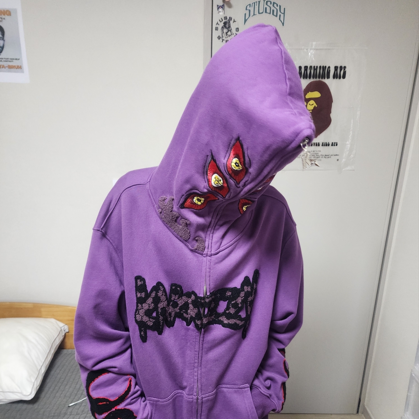 Kakazzy Full Zip Hoodie Demon Slayer Kokushibo Purple 착용 스타일 - 3