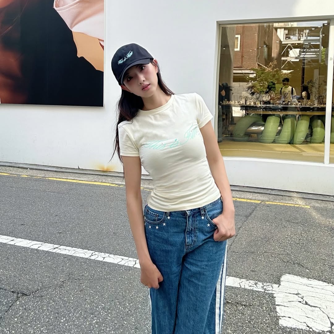 THIS IS FINE Signature Ball Cap Black, THIS IS FINE Ribbed Sleeveless Top Black 착용 스타일 - 6
