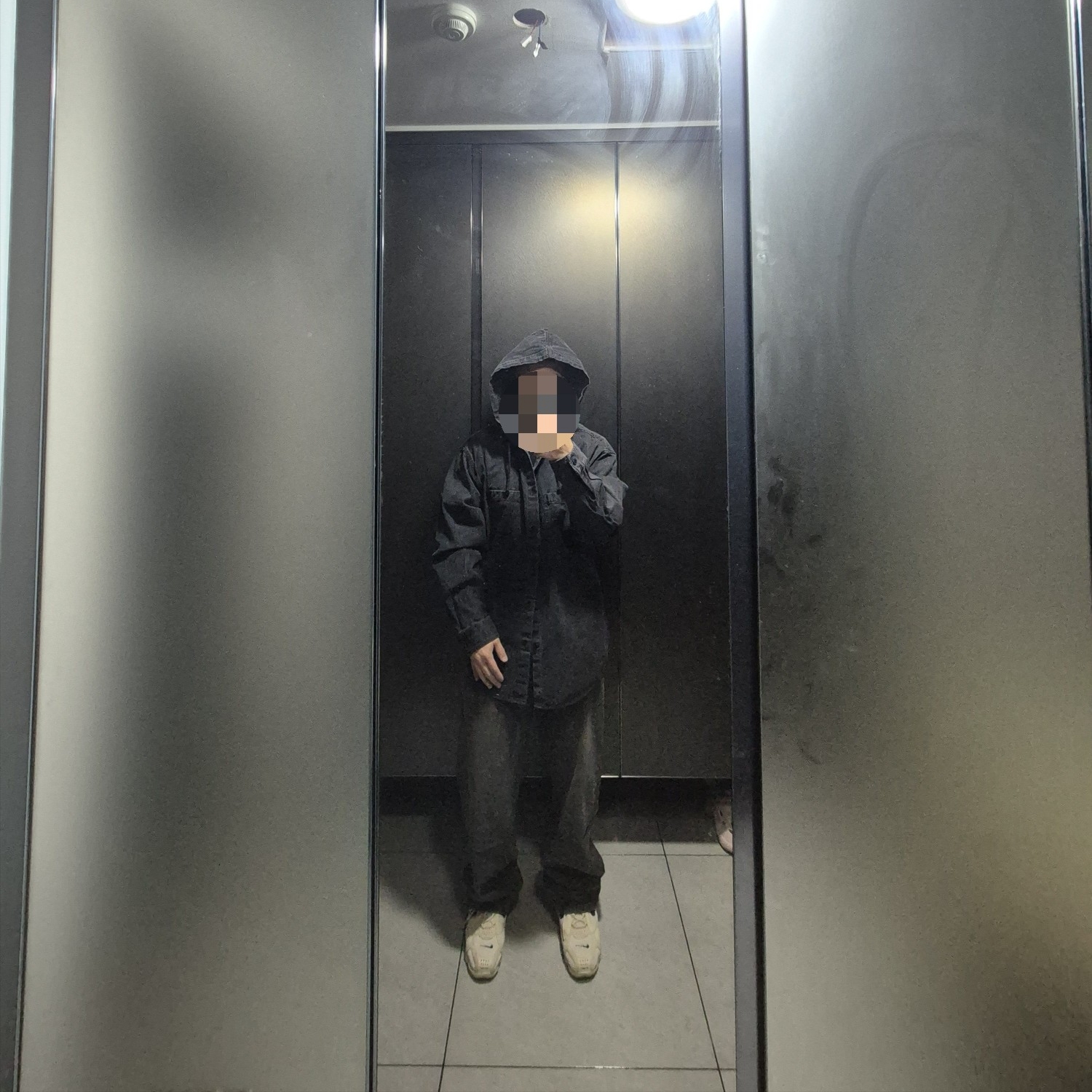 Supreme Hooded Denim Shirt Black - 25SS, Nike x Stussy Air Zoom Spiridon Cage 2 Fossil 착용 스타일 - 5