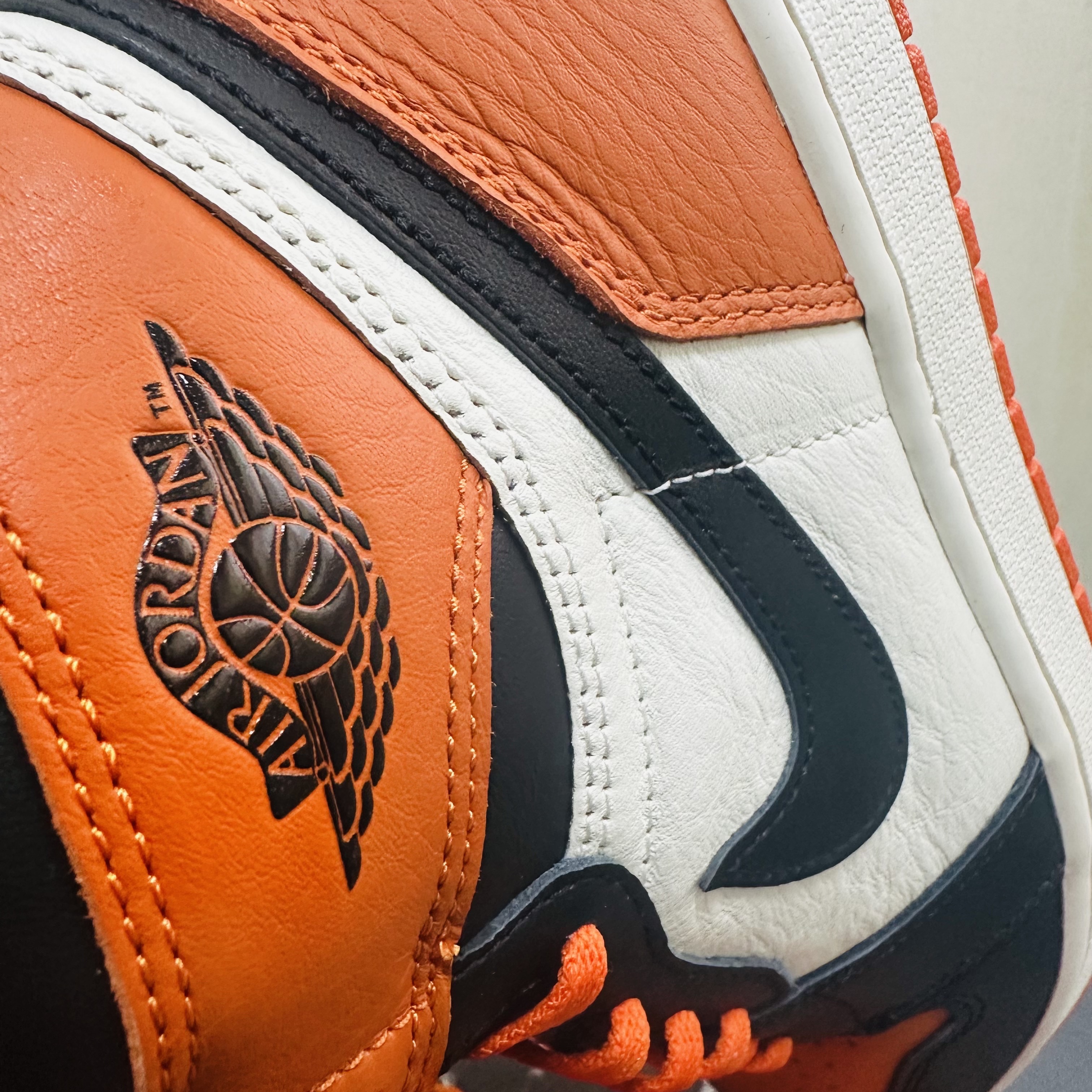 Jordan 1 Retro High OG Shattered Backboard 착용 스타일 - 7