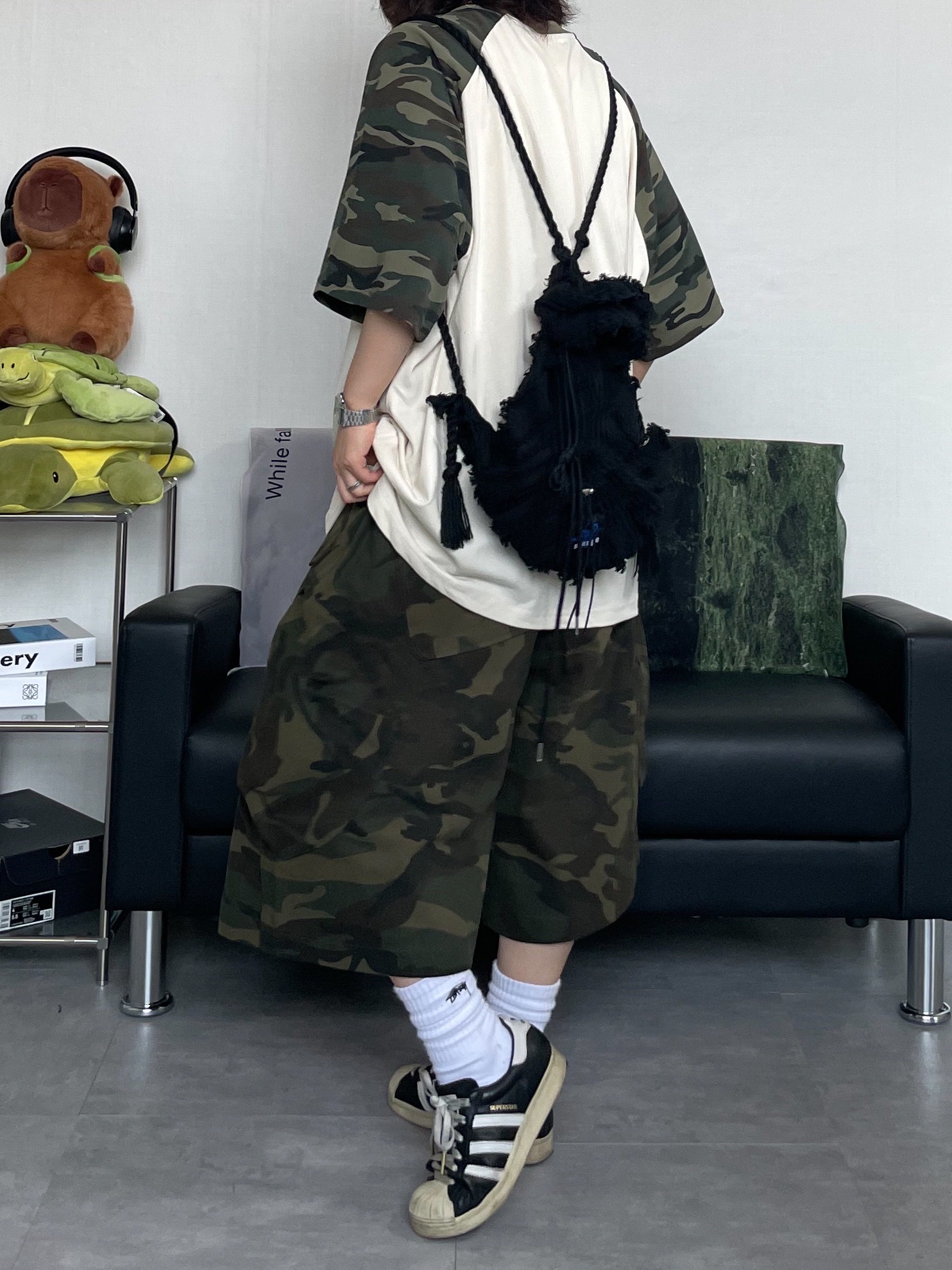 Hello Sunrise  Two Tone Washed OG Logo 6panel Cap Off White & Black, Adidas Superstar Premium Black White 착용 스타일 - 5