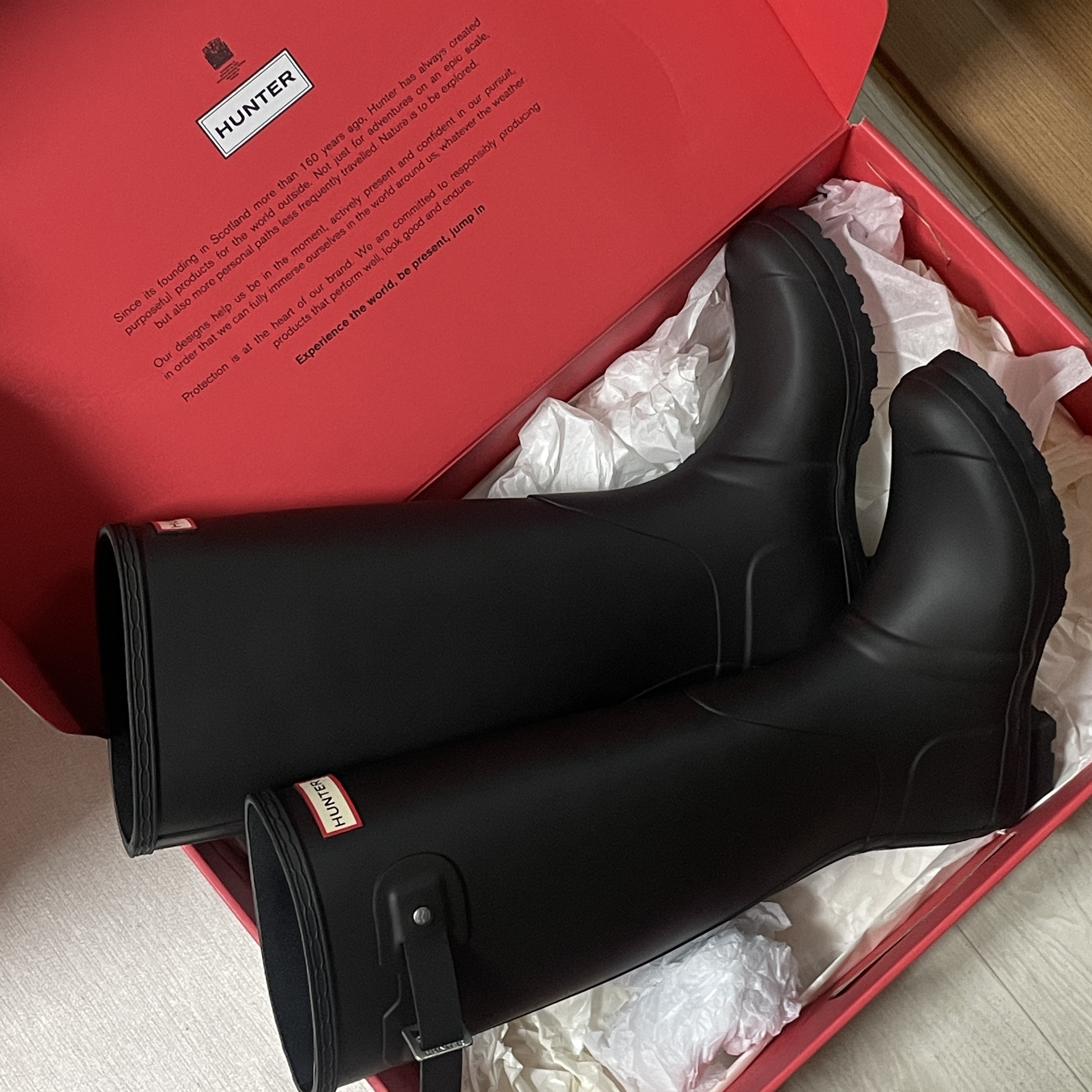 (W) Hunter Original Tall Rain Boots Black 착용 스타일