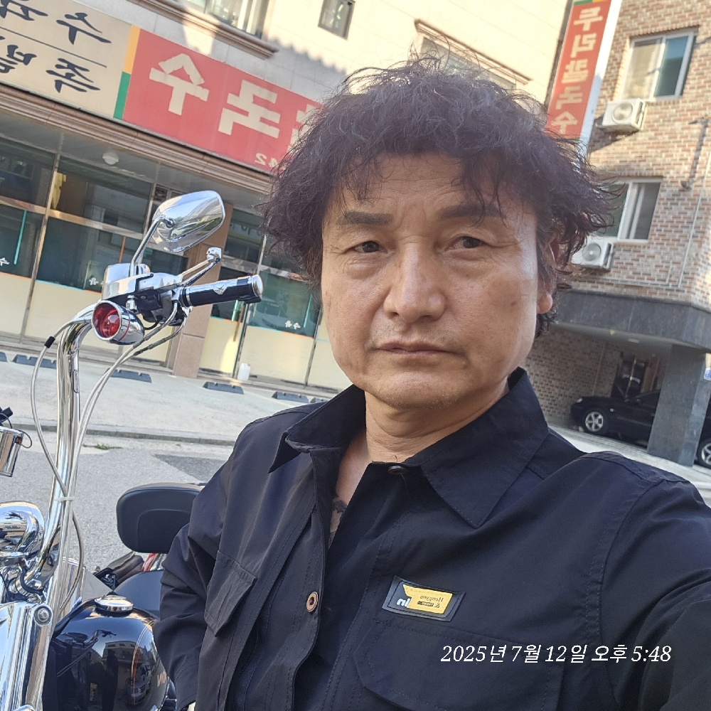 KREAM 프로필 이미지