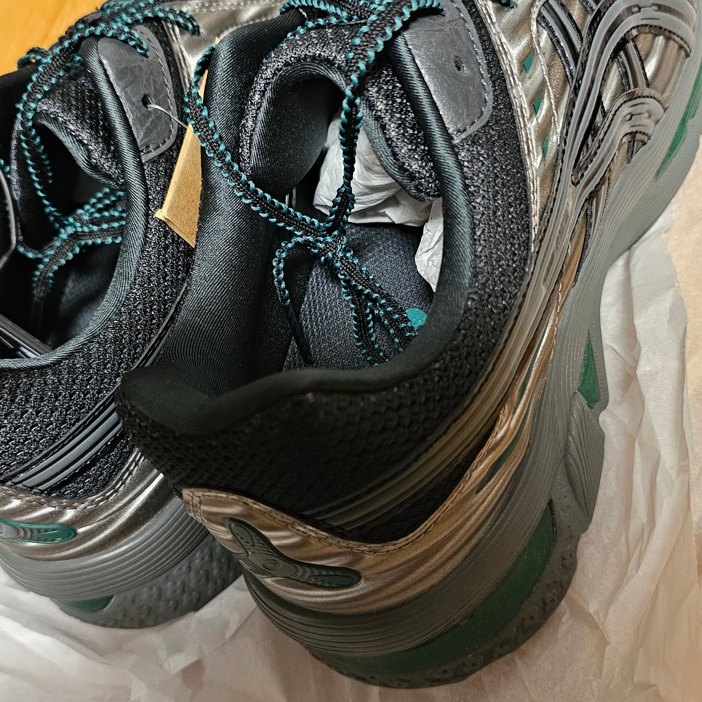 (W) Asics x Kiko Kostadinov Gel-Flammae Grey Black 착용 스타일
