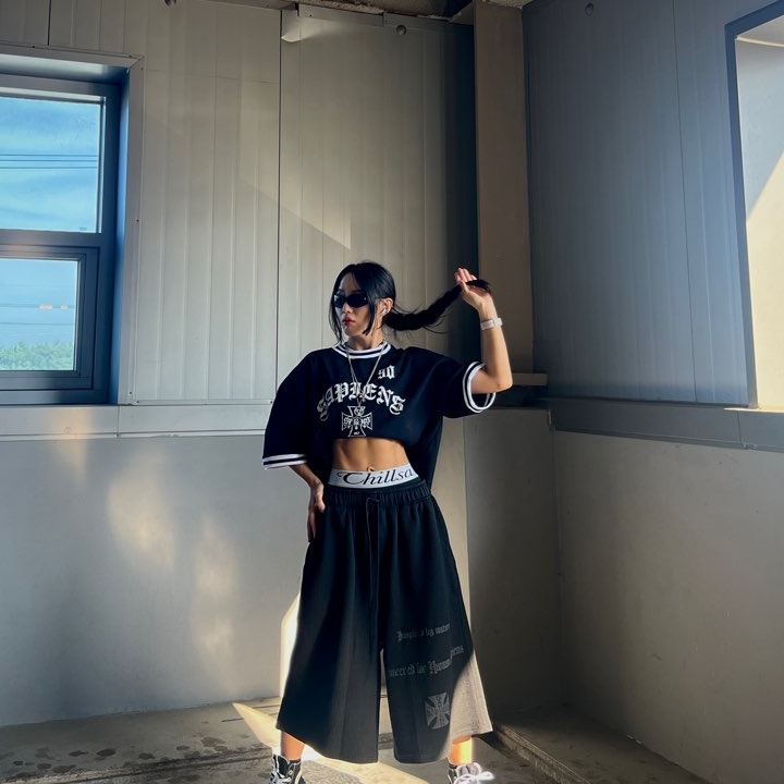 Sapiens Ninety Ringer Over Fit Short Sleeves Black, [KREAM 단독] Sapiens Engineered Waffle Over Fit Shorts Black 착용 스타일 - 1