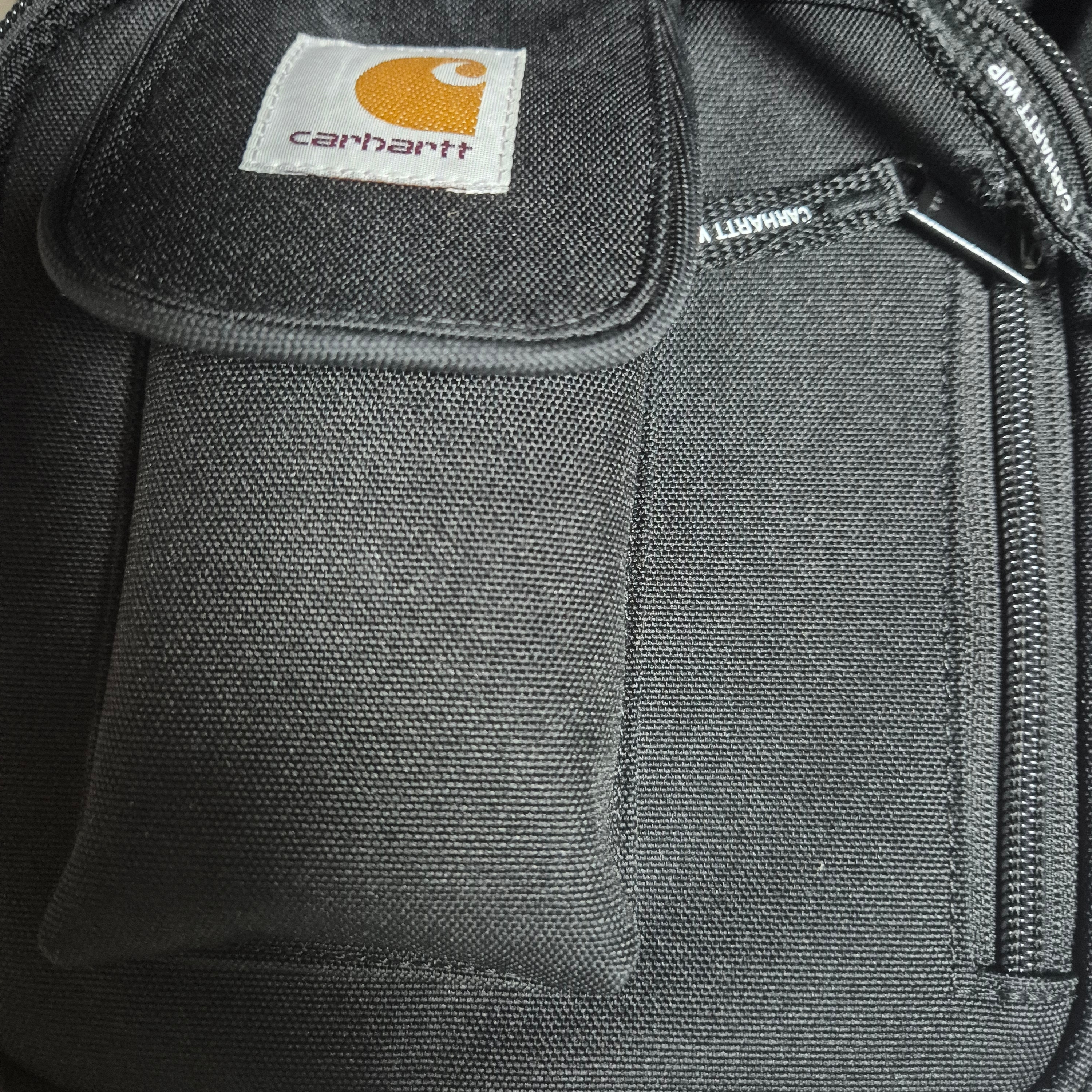 Carhartt WIP Essentials Bag Black 착용 스타일