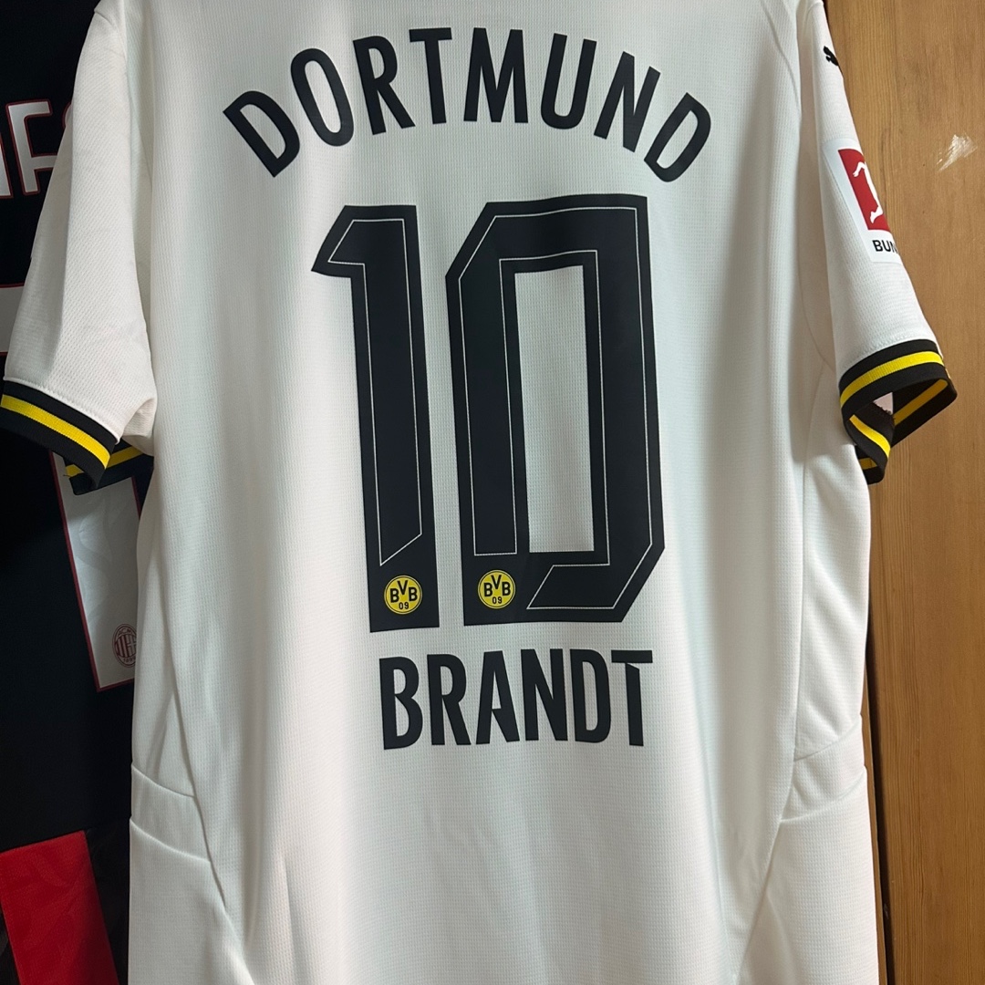 Puma Borussia Dortmund 2024/25 Third Jersey Replica White (Non Marking Ver.) 착용 스타일