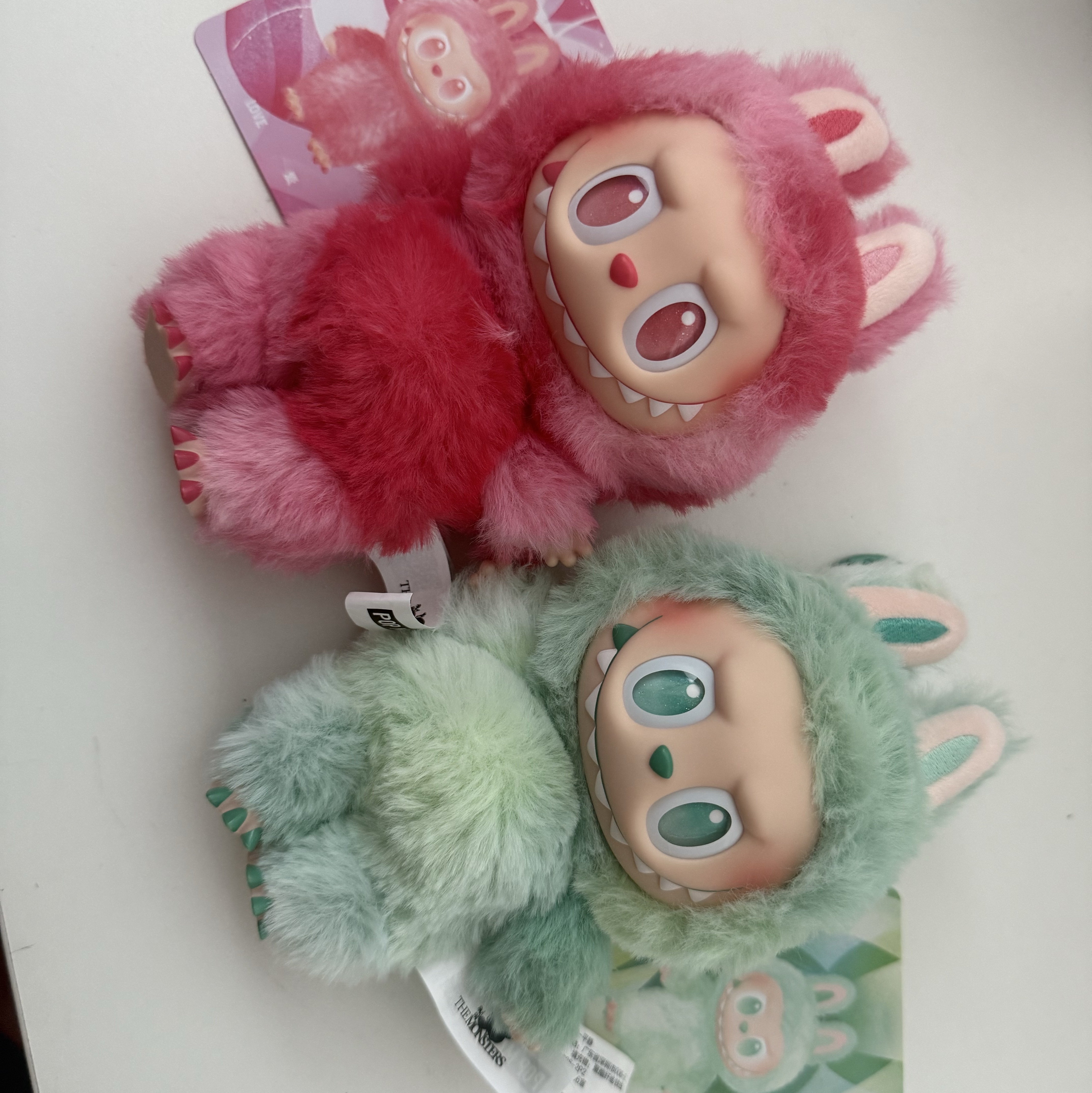 Pop Mart Labubu The Monsters Highlight Series Serenity Keyring (Opened Case), Pop Mart Labubu The Monsters Highlight Series Love Keyring (Opened Case) 착용 스타일