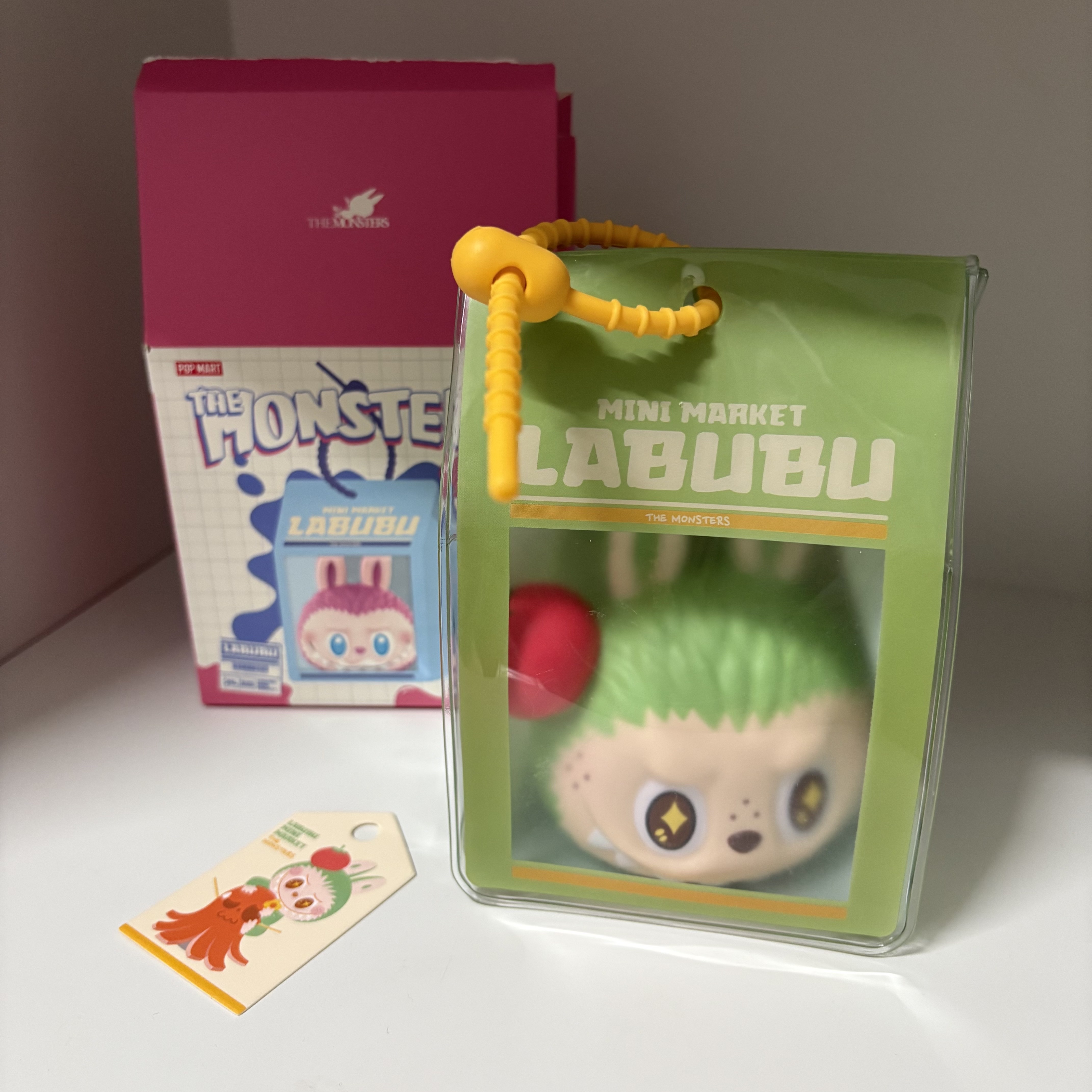 Pop Mart Labubu The Monsters Wacky Mart Series Pinch Pendant (6 Blind Boxes), Pop Mart Labubu The Monsters Wacky Mart Series Figures Grilled Sausage (Opened Case) 착용 스타일 - 1