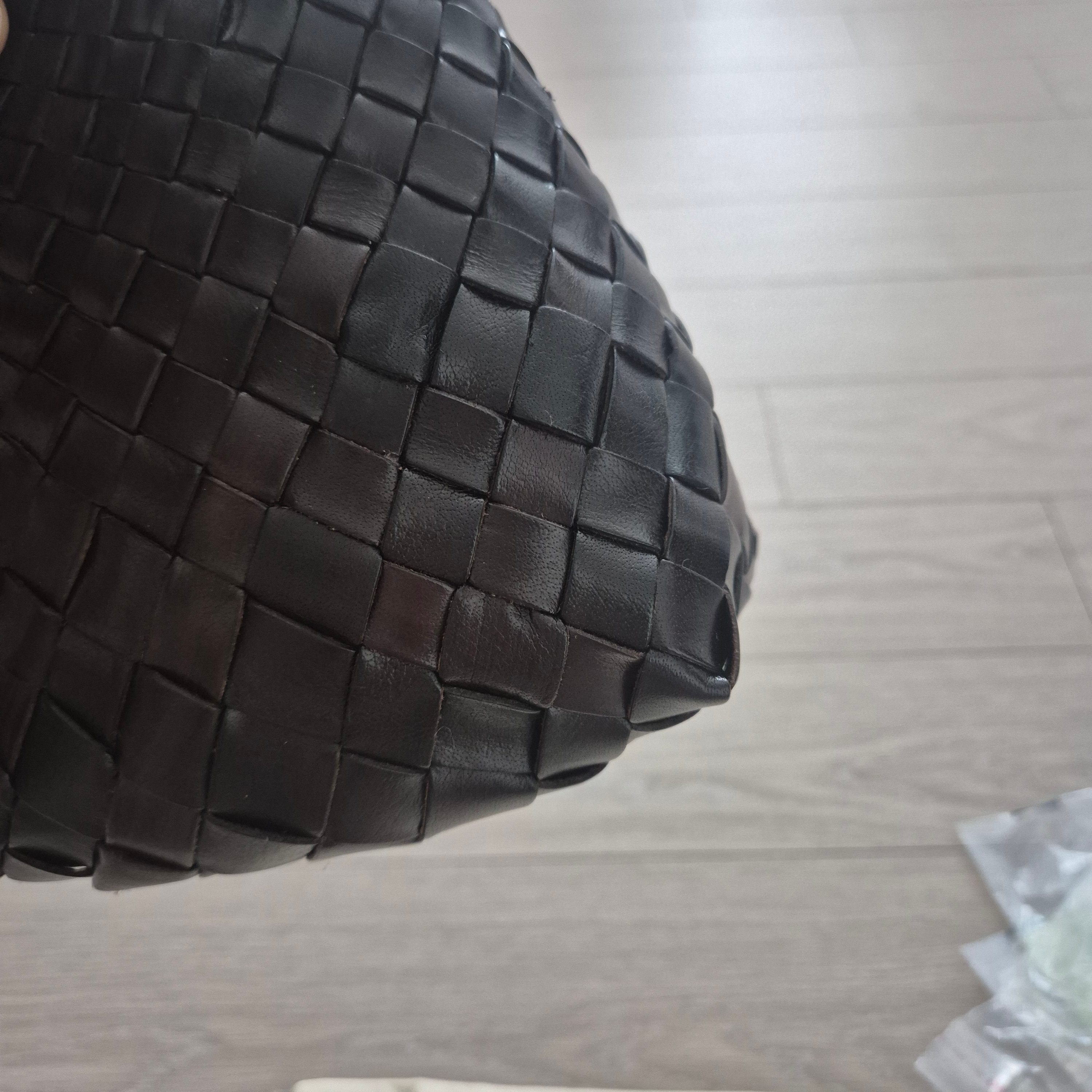 Dragon Diffusion Rosanna Dark Brown 착용 스타일 - 2