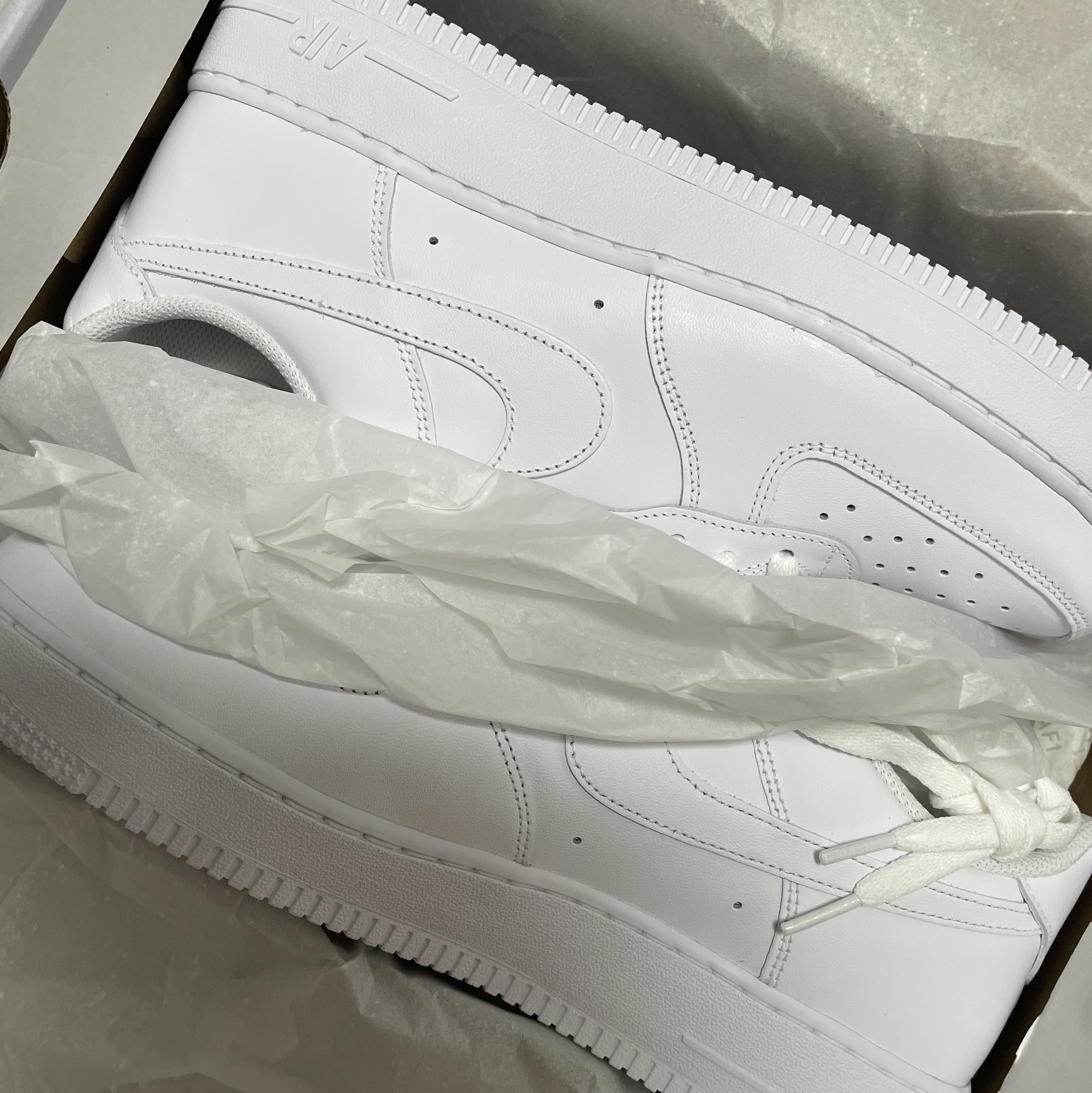 Nike Air Force 1 '07 Low White 착용 스타일 - 1